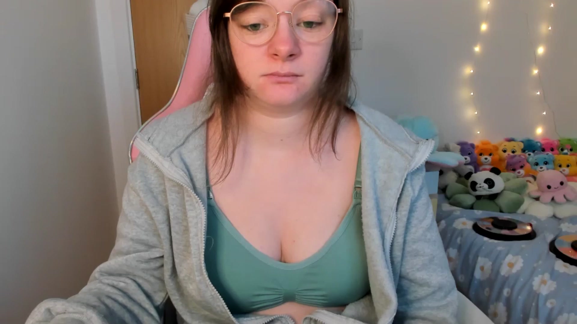 Gallery image thumbnail from JessieBear_'s myfreecams stream on, 02/28/2025, 17:53 image 19 of 20