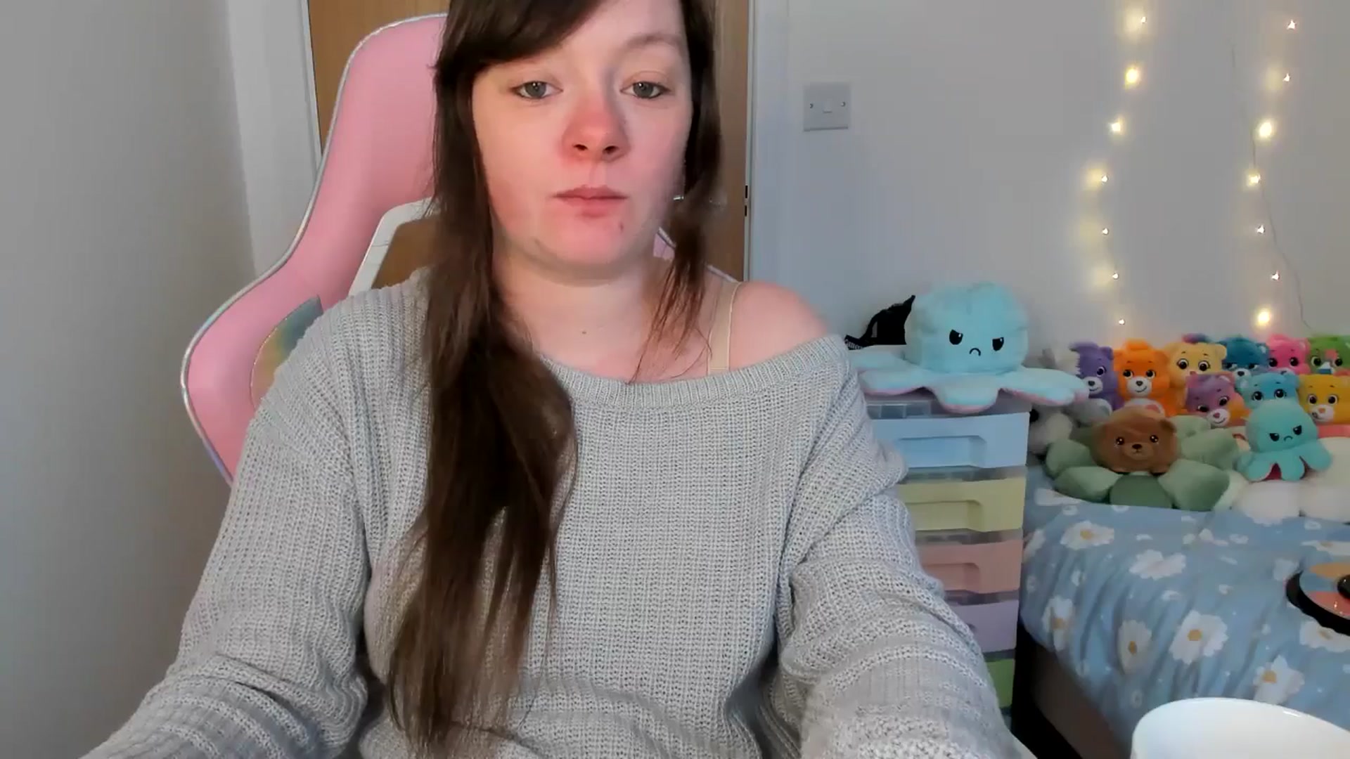 Gallery image thumbnail from JessieBear_'s myfreecams stream on, 03/03/2025, 17:44 image 2 of 20