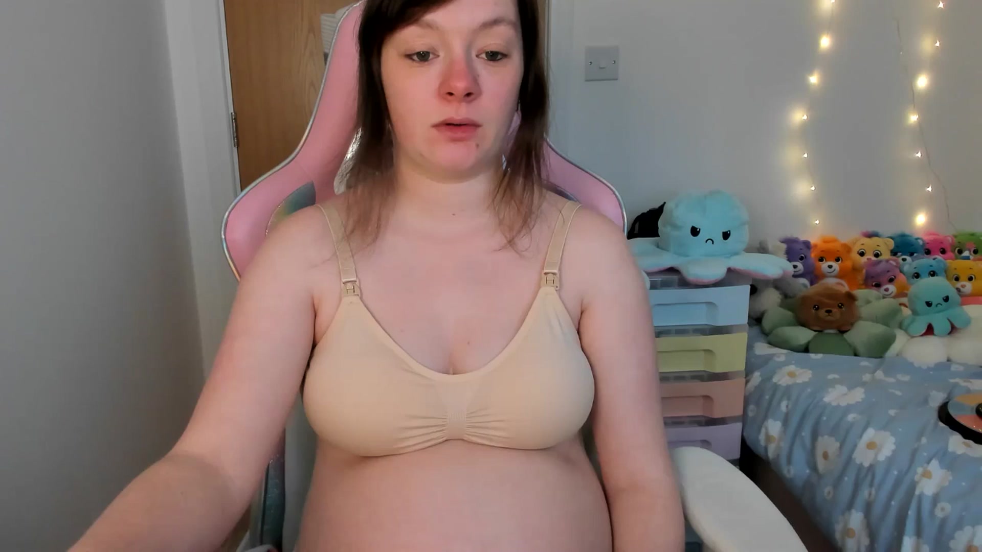 Gallery image thumbnail from JessieBear_'s myfreecams stream on, 03/03/2025, 17:44 image 11 of 20