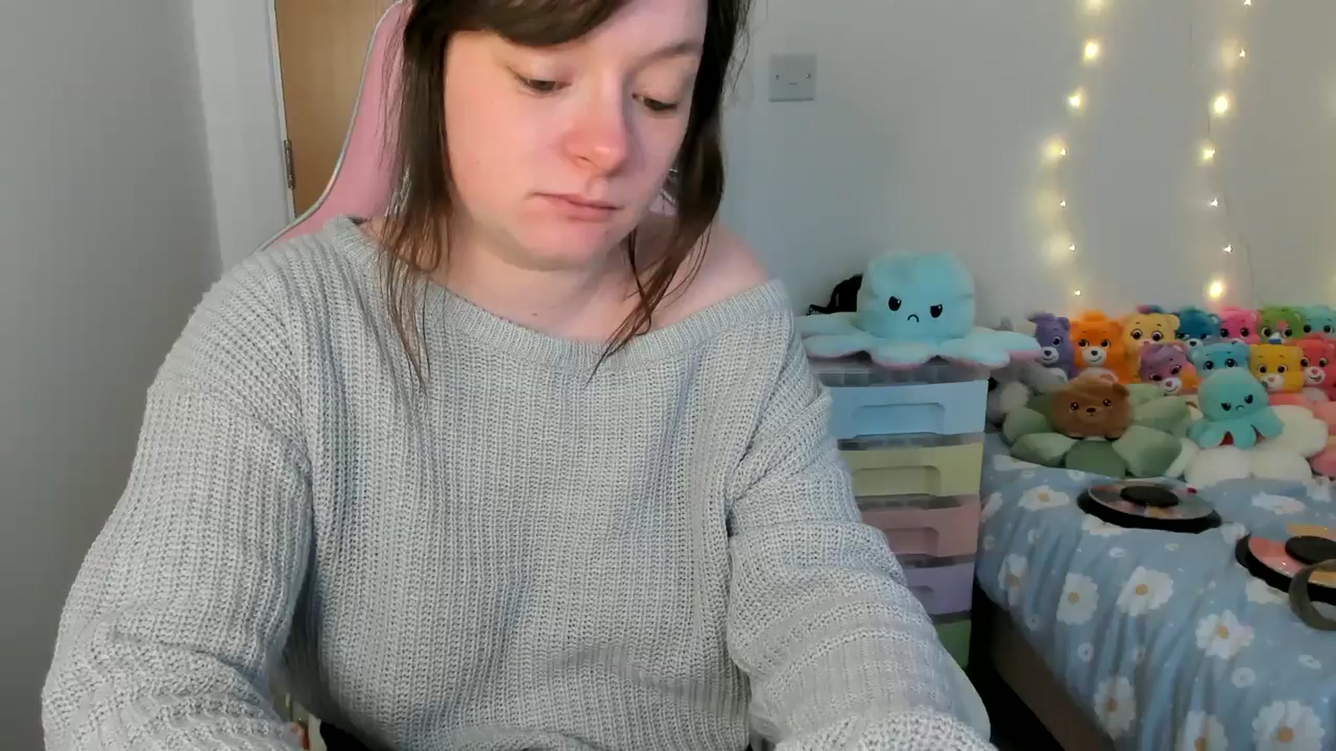 Gallery image thumbnail from JessieBear_'s myfreecams stream on, 03/04/2025, 18:03 image 17 of 20