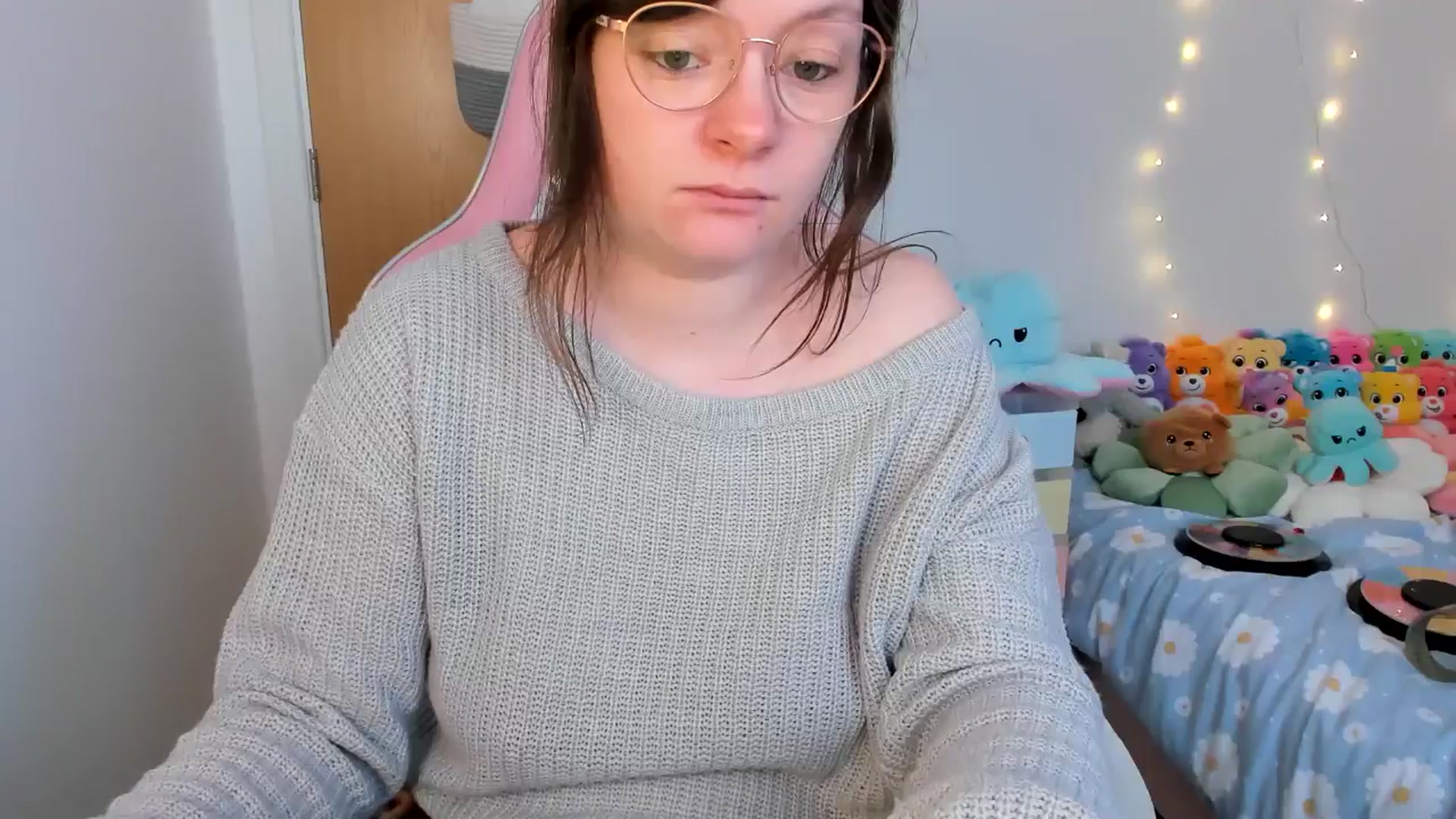 Gallery image thumbnail from JessieBear_'s myfreecams stream on, 03/04/2025, 18:03 image 13 of 20
