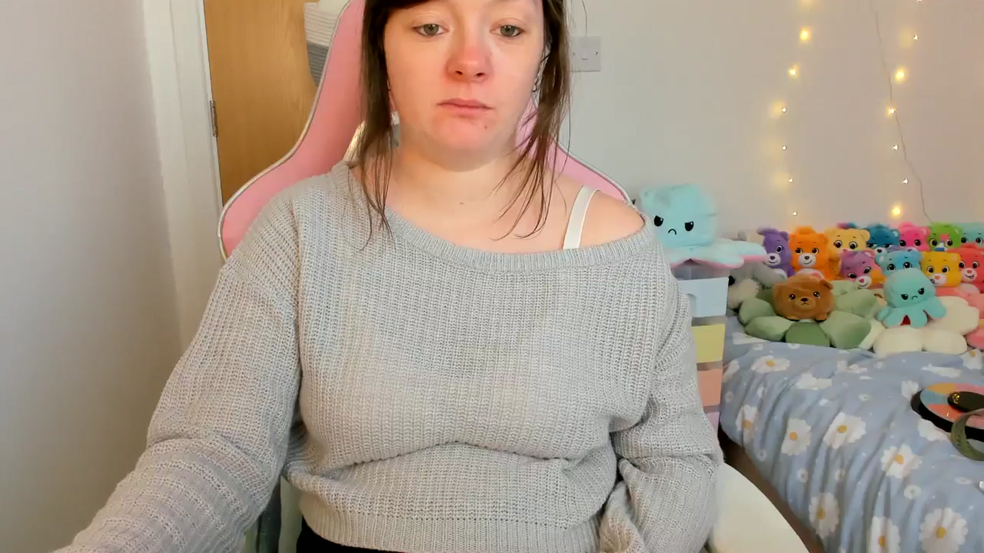 Gallery image thumbnail from JessieBear_'s myfreecams stream on, 03/04/2025, 18:03 image 2 of 20