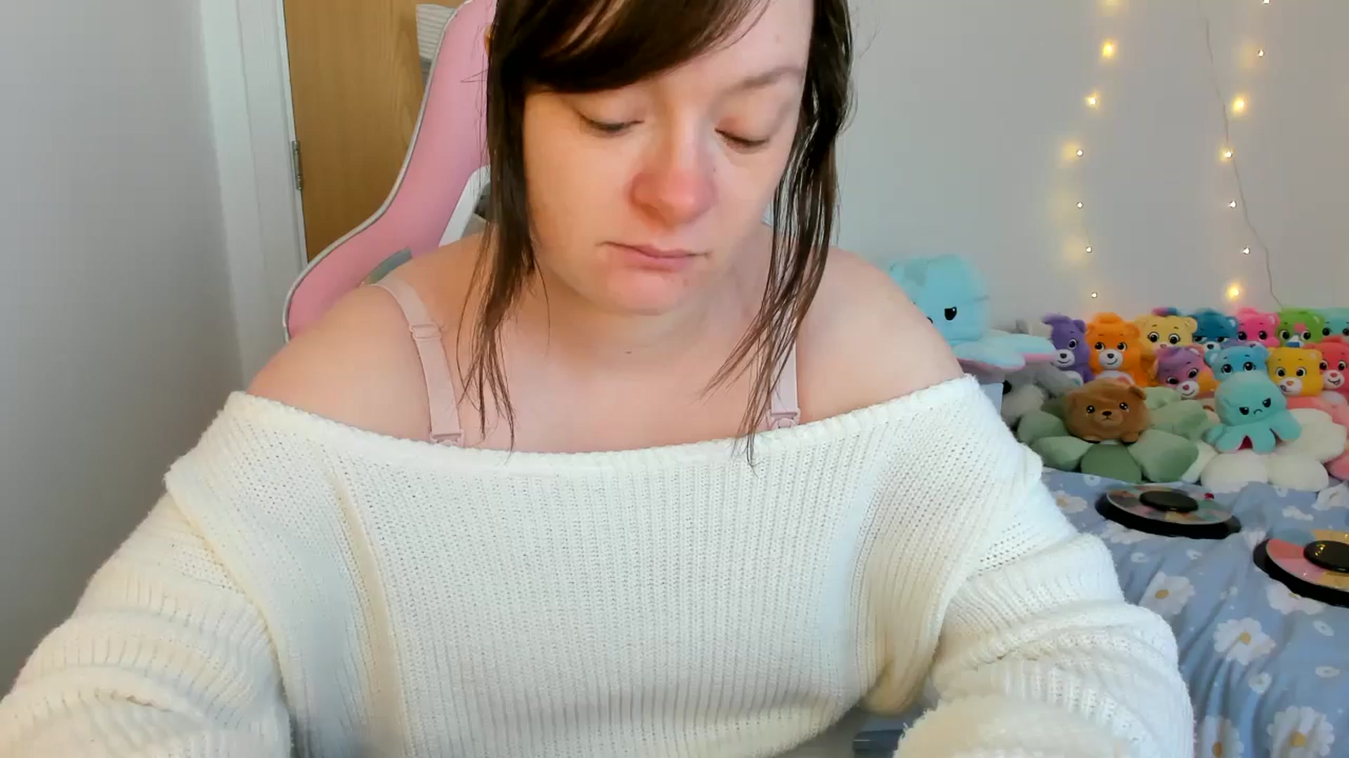 Gallery image thumbnail from JessieBear_'s myfreecams stream on, 03/05/2025, 18:17 image 2 of 20
