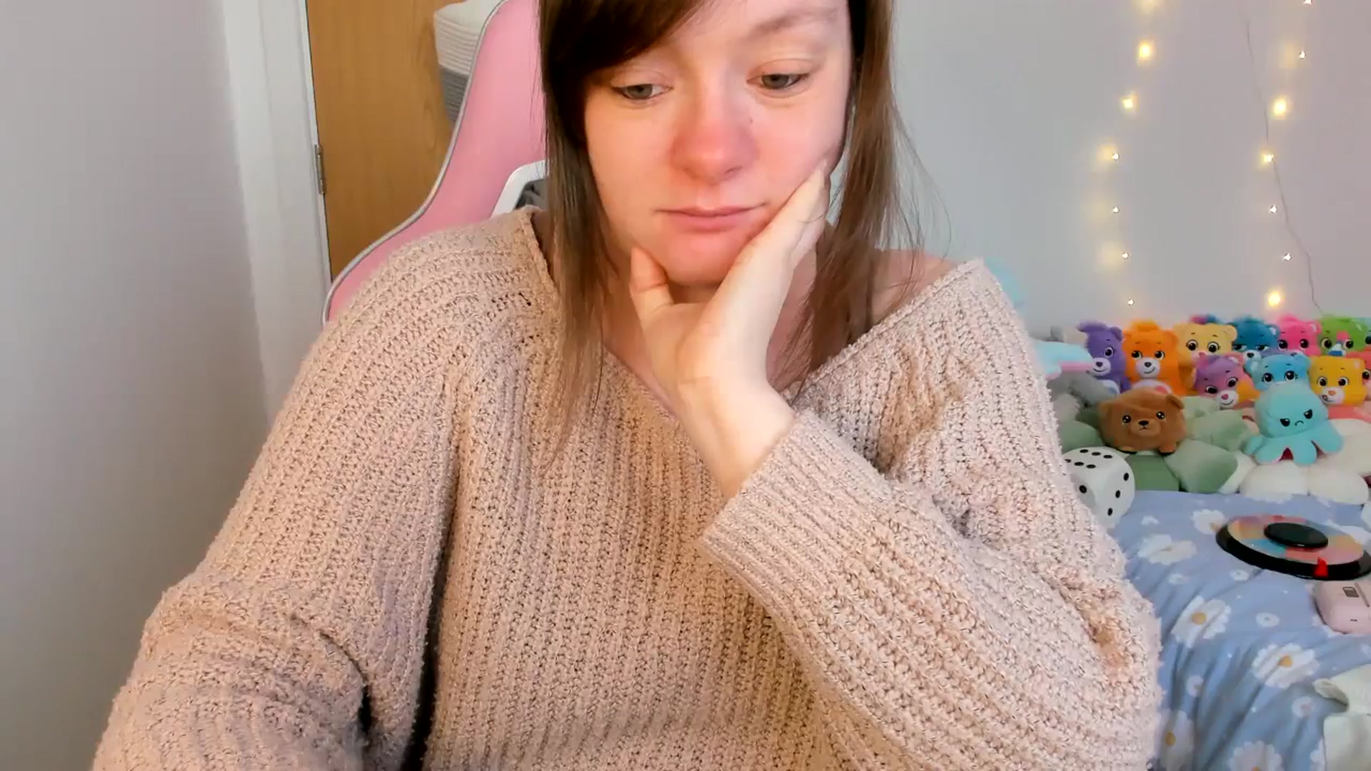Gallery image thumbnail from JessieBear_'s myfreecams stream on, 03/07/2025, 16:47 image 5 of 20