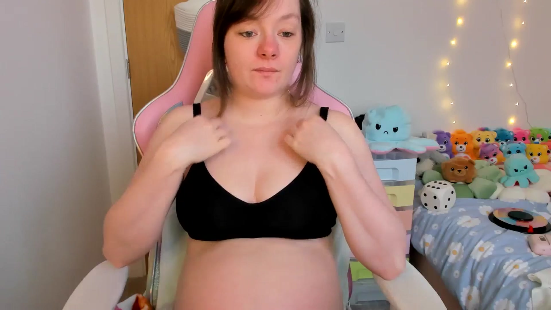 Gallery image thumbnail from JessieBear_'s myfreecams stream on, 03/07/2025, 16:47 image 17 of 20