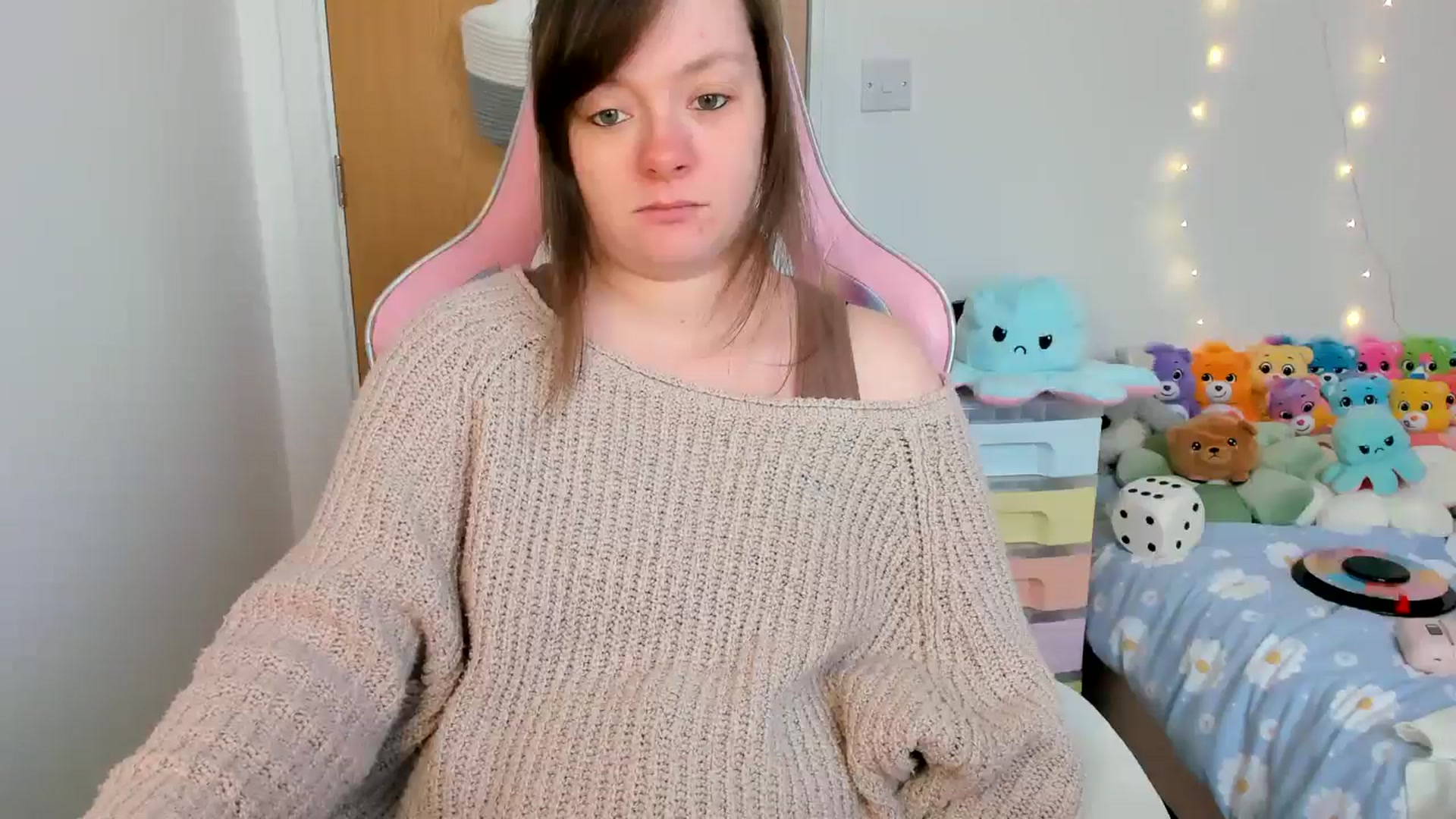 Gallery image thumbnail from JessieBear_'s myfreecams stream on, 03/07/2025, 16:47 image 2 of 20