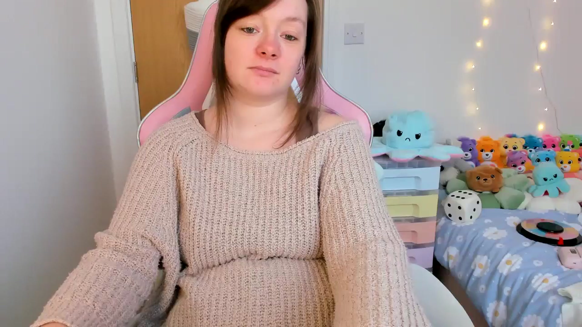 Gallery image thumbnail from JessieBear_'s myfreecams stream on, 03/07/2025, 16:47 image 7 of 20