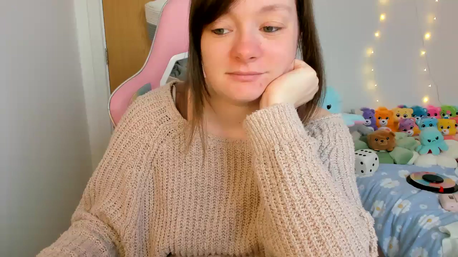 Gallery image thumbnail from JessieBear_'s myfreecams stream on, 03/07/2025, 16:47 image 13 of 20