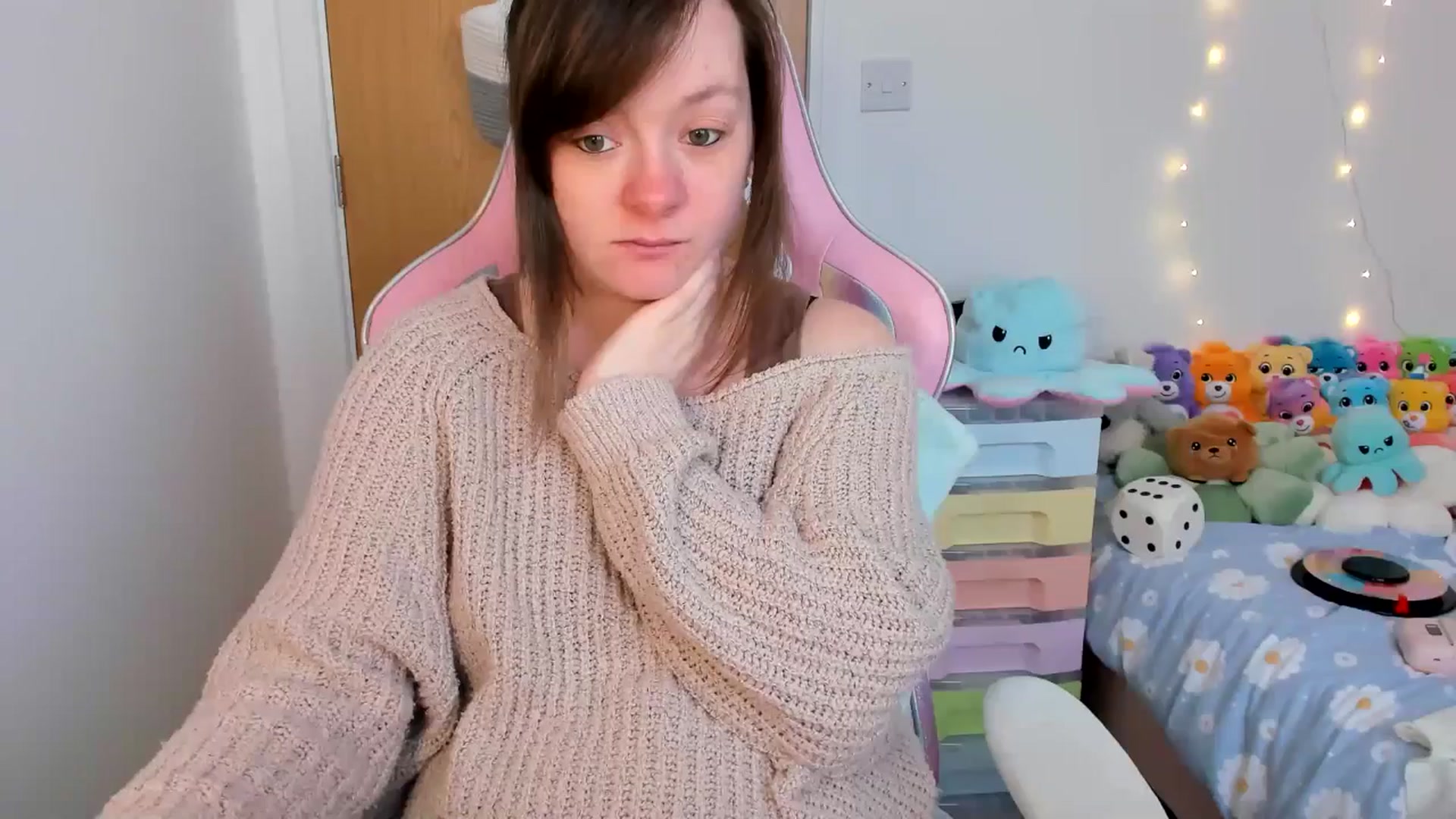 Gallery image thumbnail from JessieBear_'s myfreecams stream on, 03/07/2025, 16:47 image 3 of 20