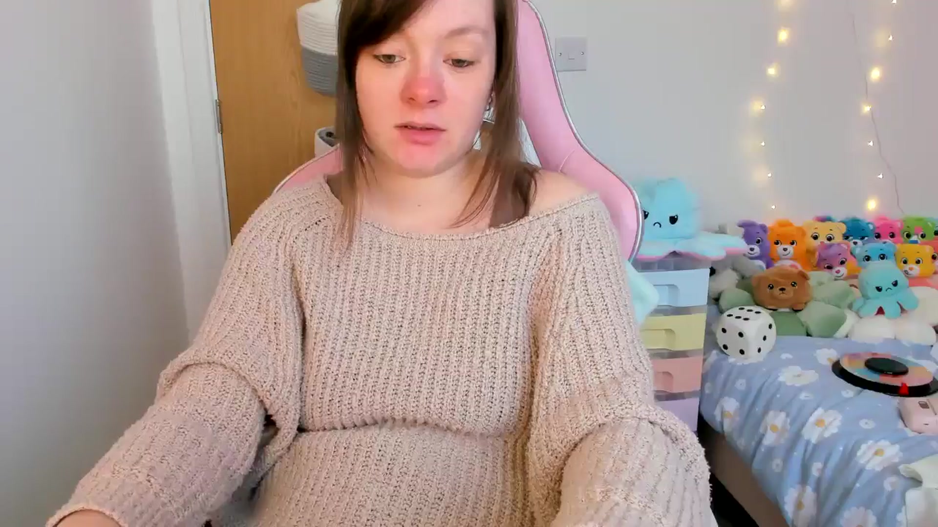 Gallery image thumbnail from JessieBear_'s myfreecams stream on, 03/07/2025, 16:47 image 11 of 20