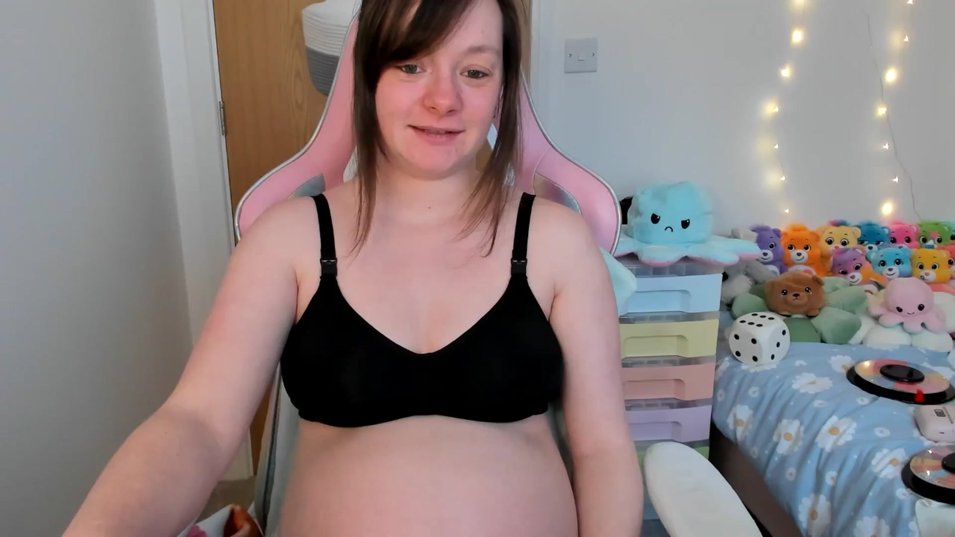 Gallery image thumbnail from JessieBear_'s myfreecams stream on, 03/07/2025, 17:07 image 13 of 20