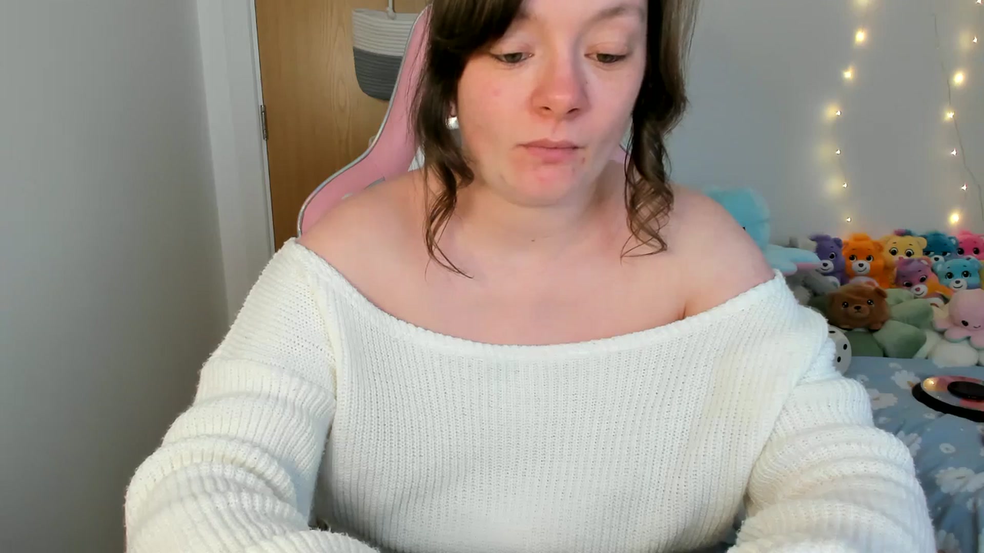 Gallery image thumbnail from JessieBear_'s myfreecams stream on, 03/11/2025, 17:54 image 9 of 20