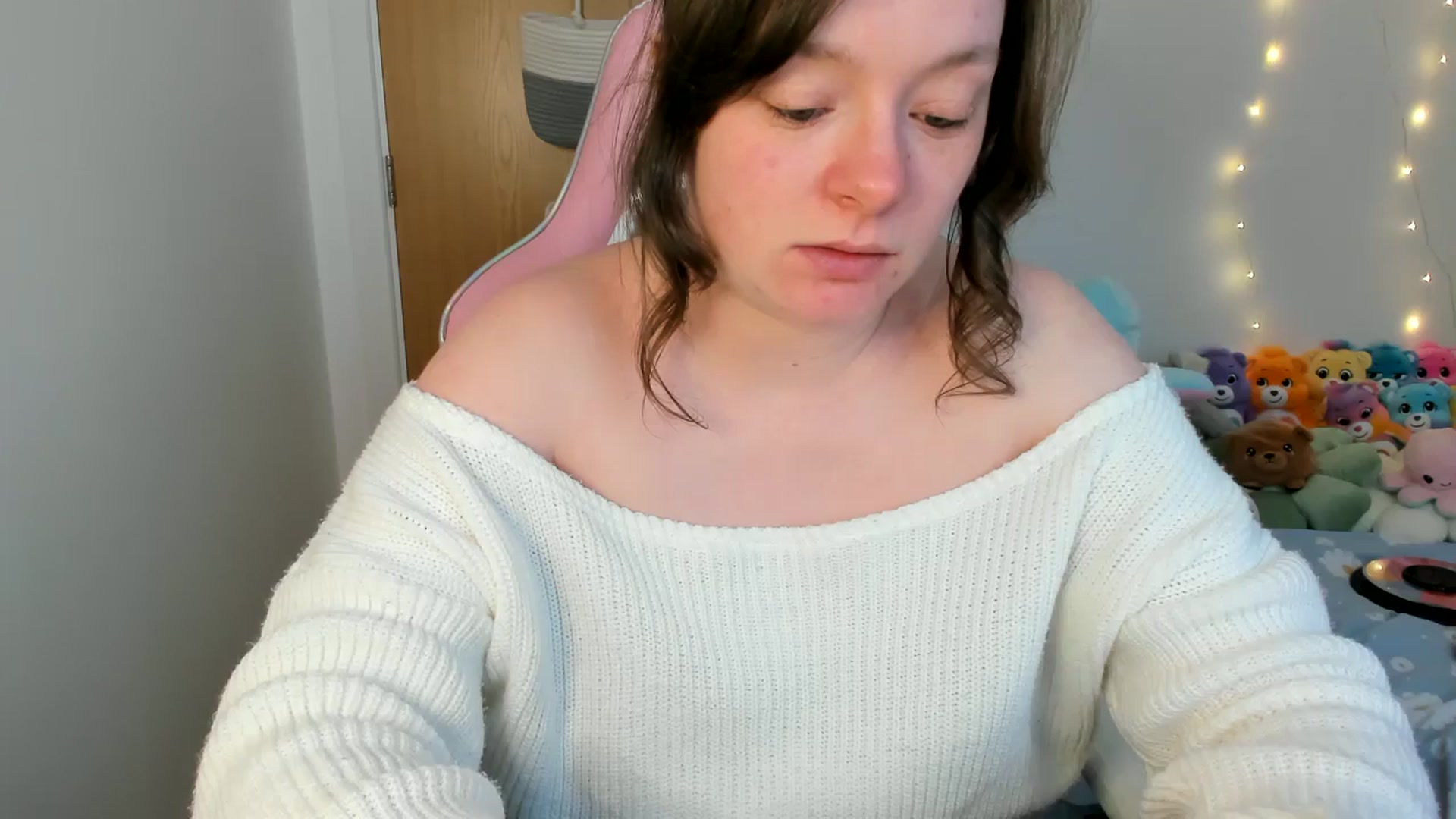 Gallery image thumbnail from JessieBear_'s myfreecams stream on, 03/11/2025, 17:54 image 10 of 20