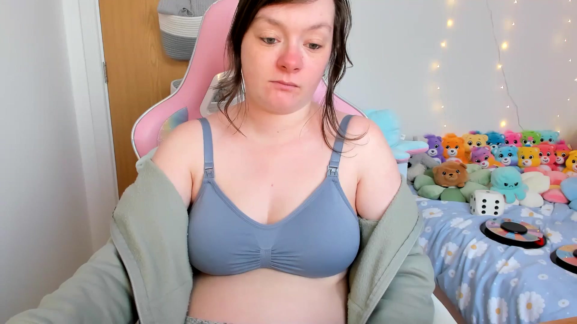 Gallery image thumbnail from JessieBear_'s myfreecams stream on, 03/20/2025, 17:48 image 6 of 20