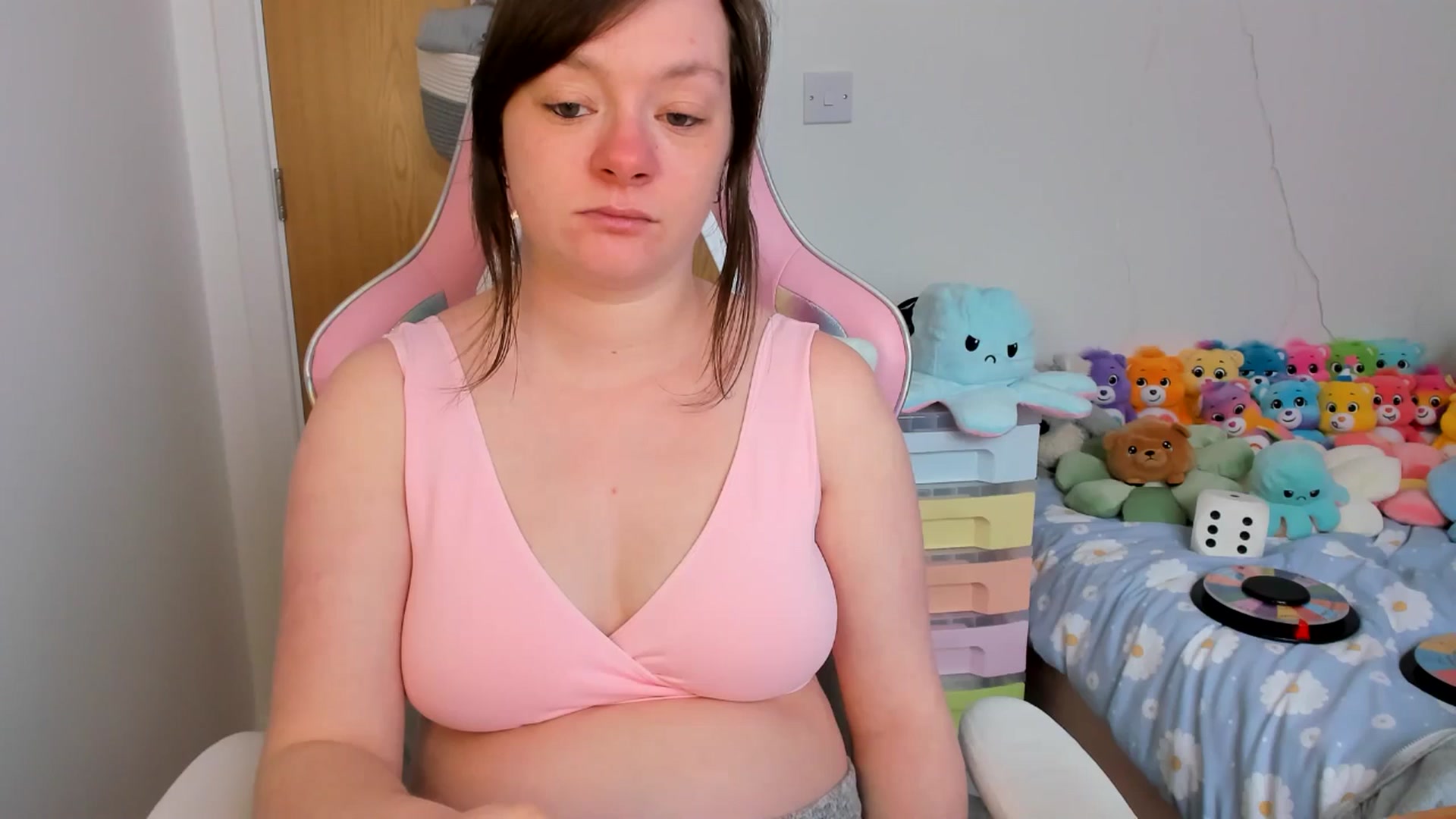 Gallery image thumbnail from JessieBear_'s myfreecams stream on, 03/21/2025, 16:25 image 9 of 20