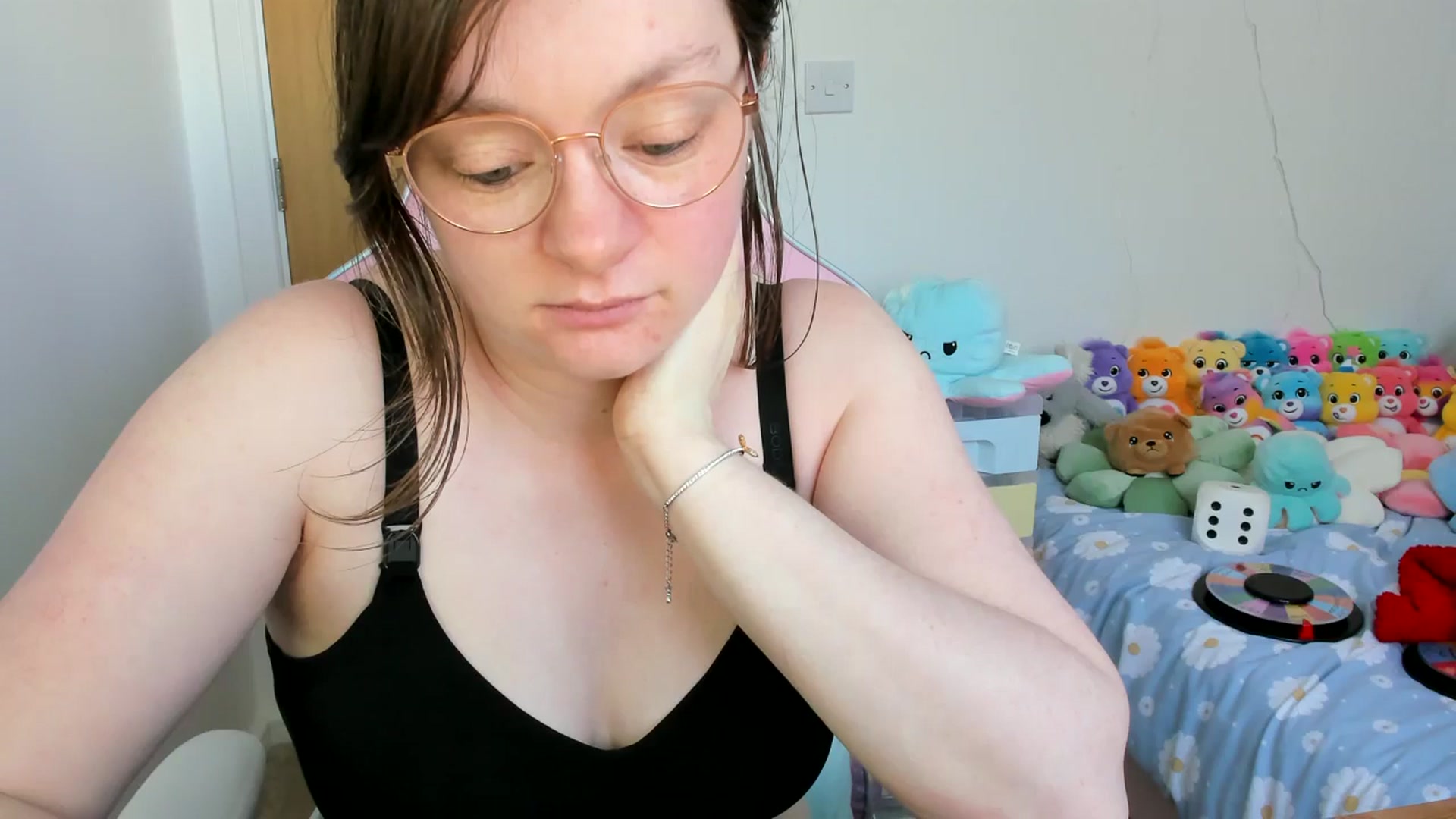 Gallery image thumbnail from JessieBear_'s myfreecams stream on, 03/24/2025, 18:16 image 7 of 20
