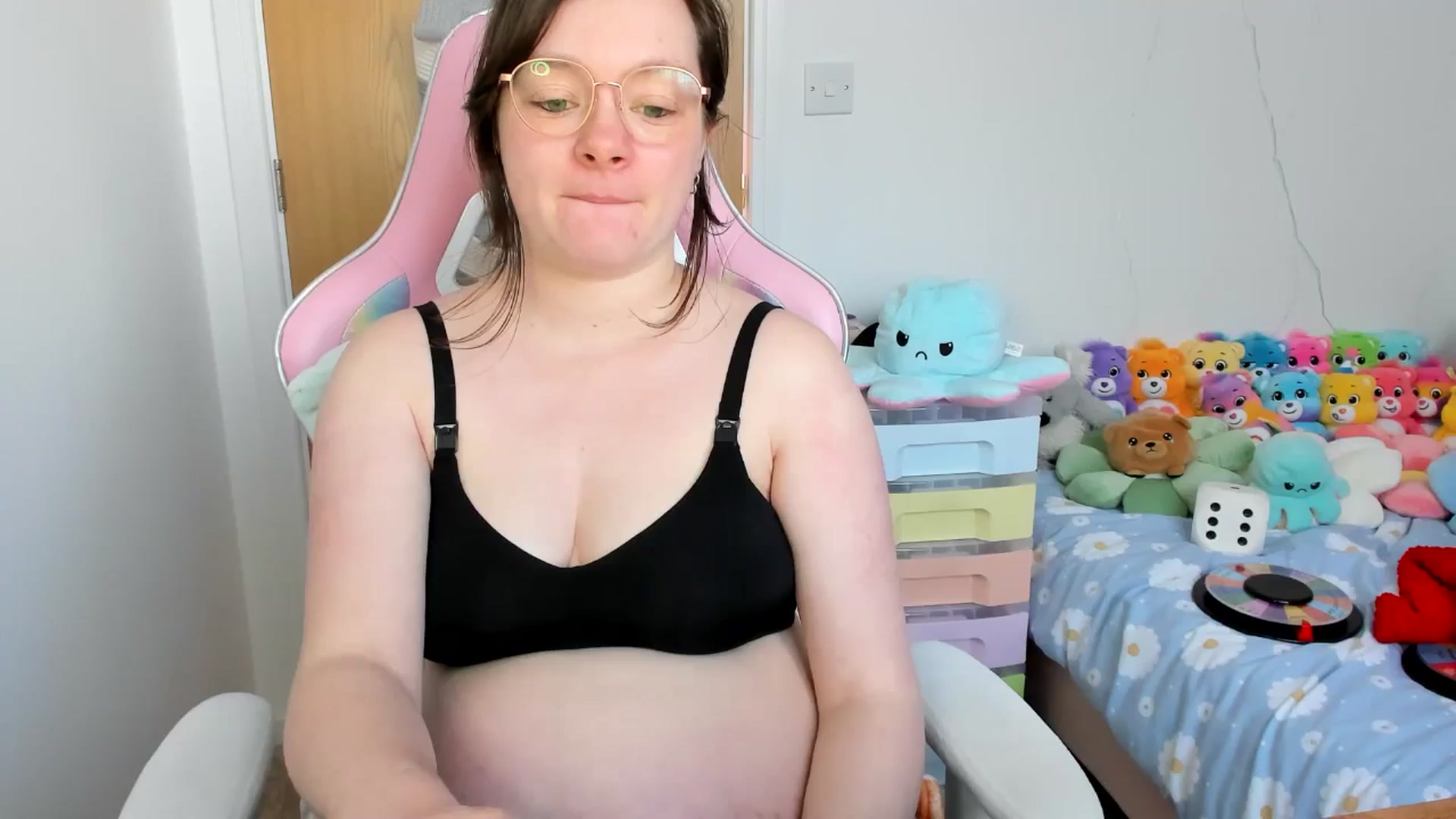 Gallery image thumbnail from JessieBear_'s myfreecams stream on, 03/24/2025, 18:16 image 15 of 20