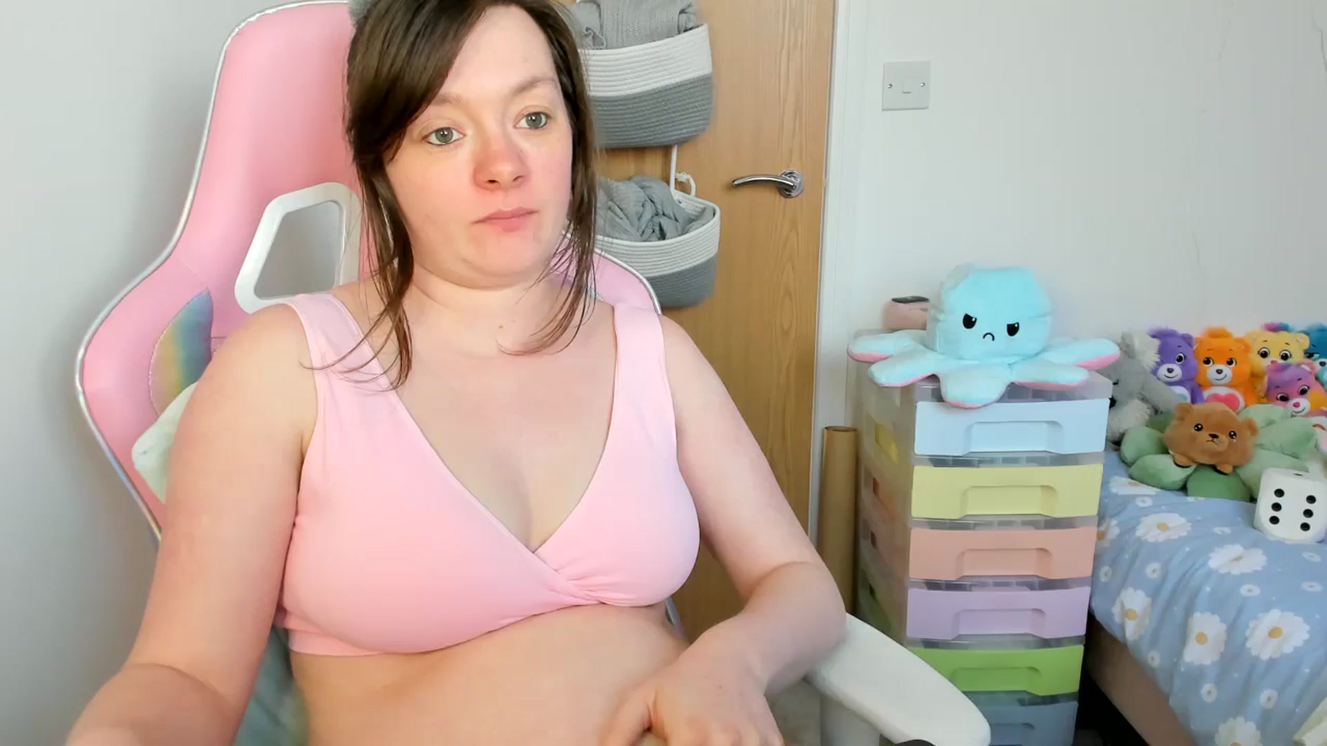 Gallery image thumbnail from JessieBear_'s myfreecams stream on, 03/27/2025, 18:48 image 4 of 20