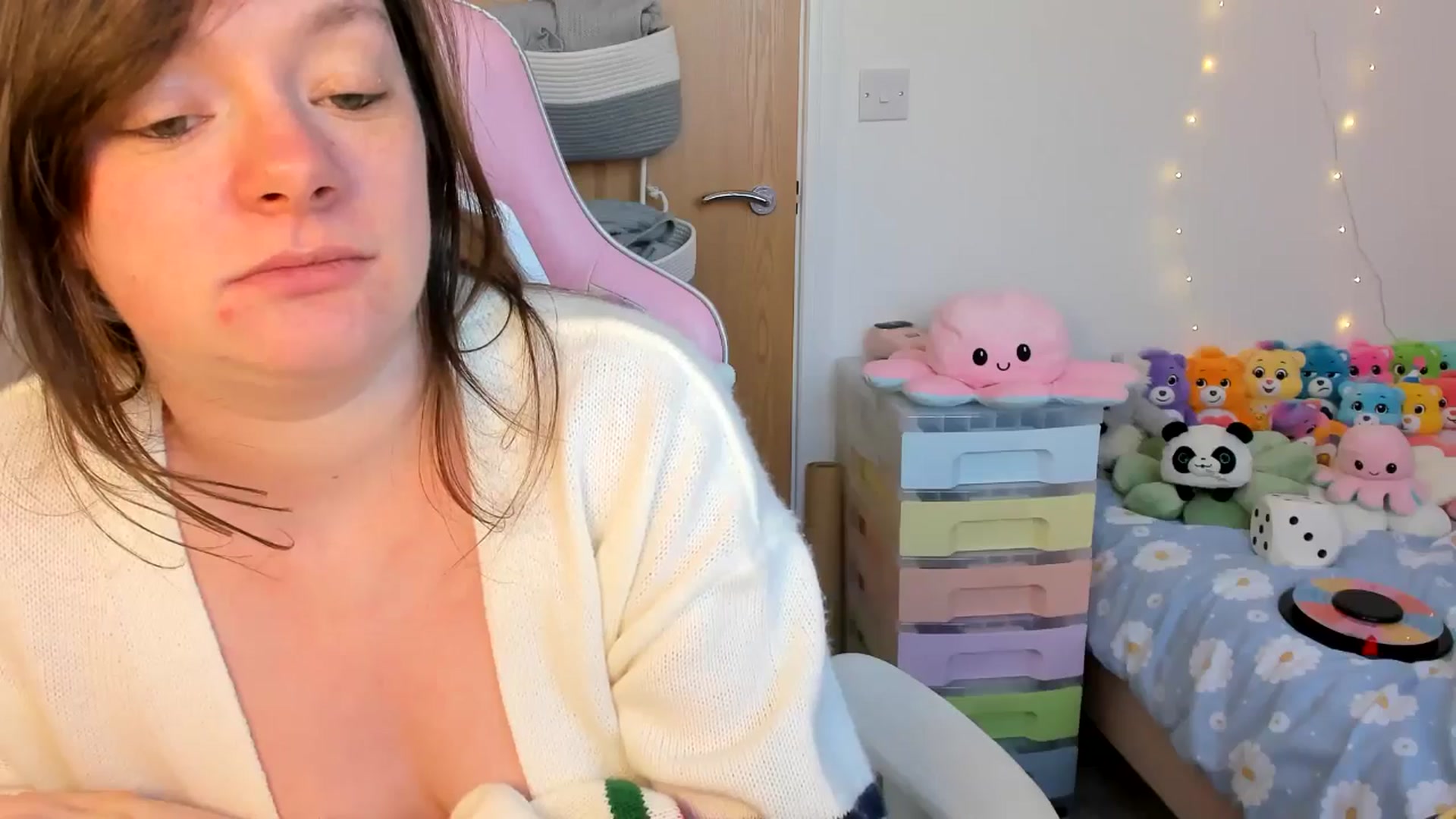 Gallery image thumbnail from JessieBear_'s myfreecams stream on, 04/01/2025, 16:55 image 17 of 20