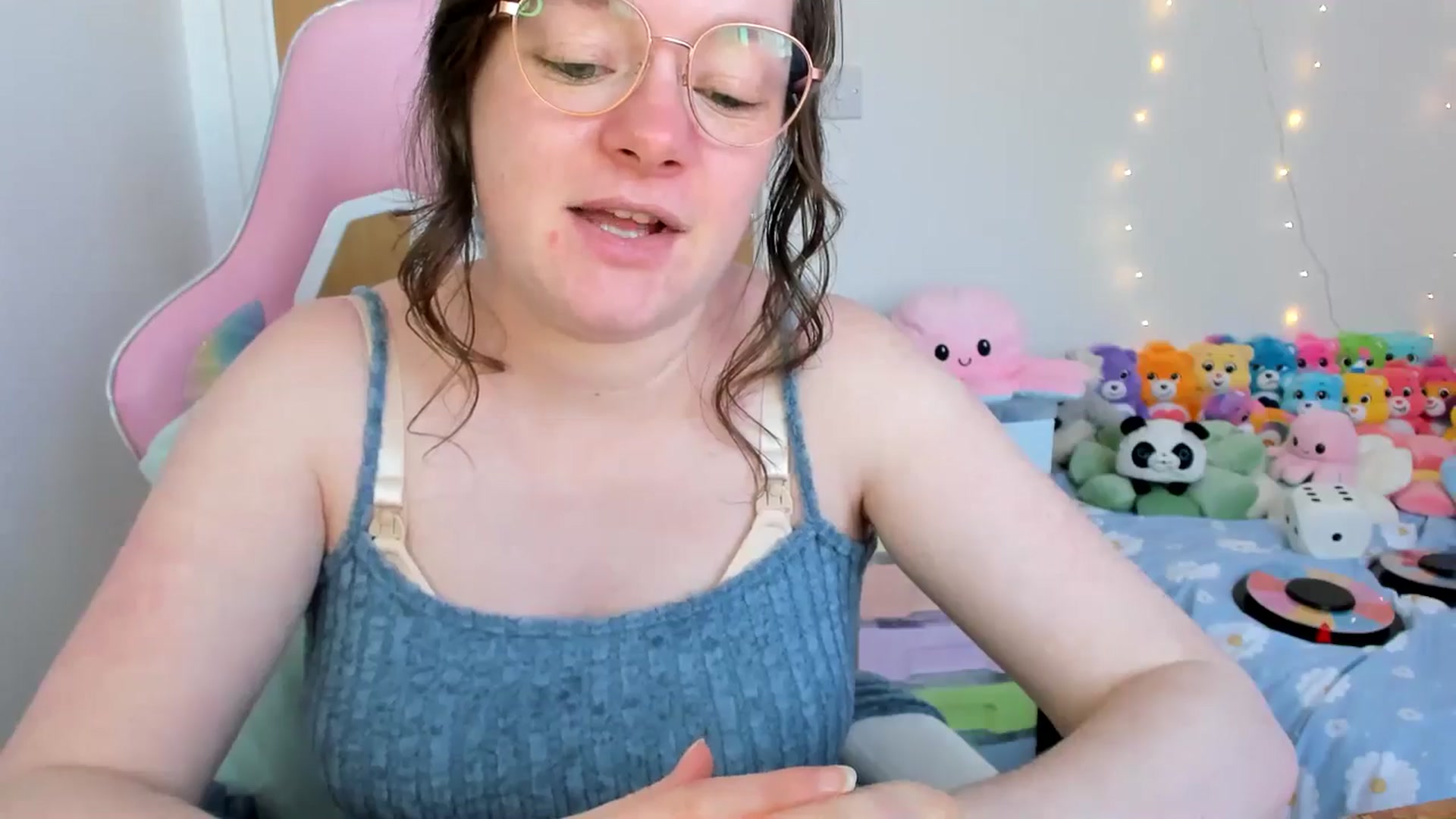 Gallery image thumbnail from JessieBear_'s myfreecams stream on, 04/02/2025, 17:04 image 20 of 20