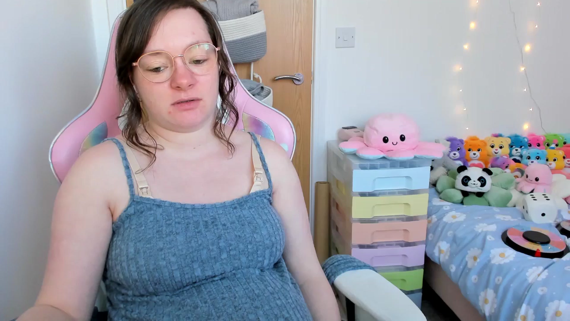 Gallery image thumbnail from JessieBear_'s myfreecams stream on, 04/02/2025, 17:04 image 17 of 20