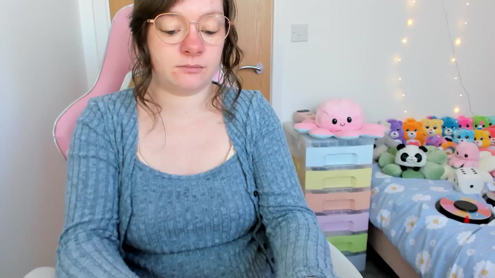Gallery image thumbnail from JessieBear_'s myfreecams stream on, 04/02/2025, 17:04 image 7 of 20