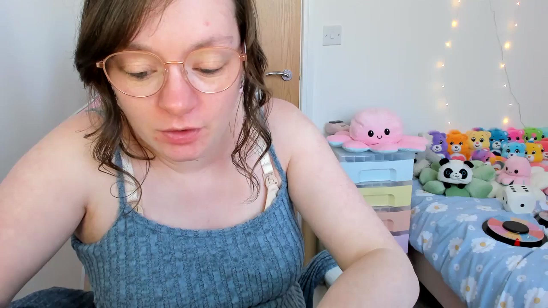 Gallery image thumbnail from JessieBear_'s myfreecams stream on, 04/02/2025, 17:04 image 16 of 20