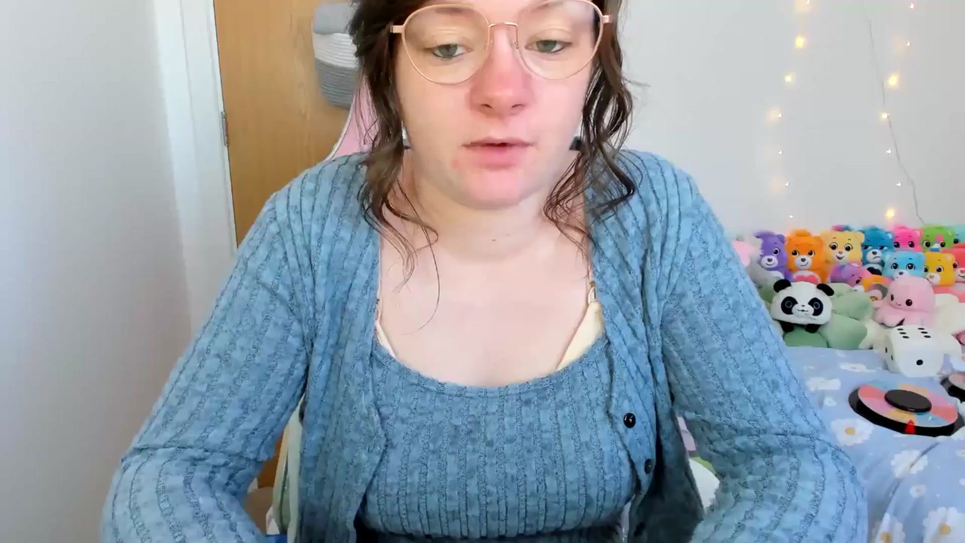 Gallery image thumbnail from JessieBear_'s myfreecams stream on, 04/02/2025, 17:04 image 4 of 20