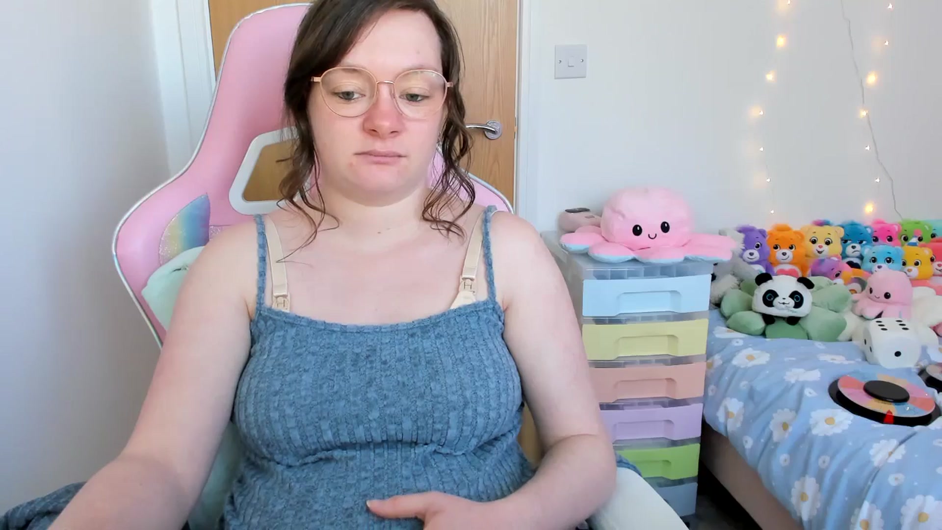 Gallery image thumbnail from JessieBear_'s myfreecams stream on, 04/02/2025, 17:04 image 14 of 20