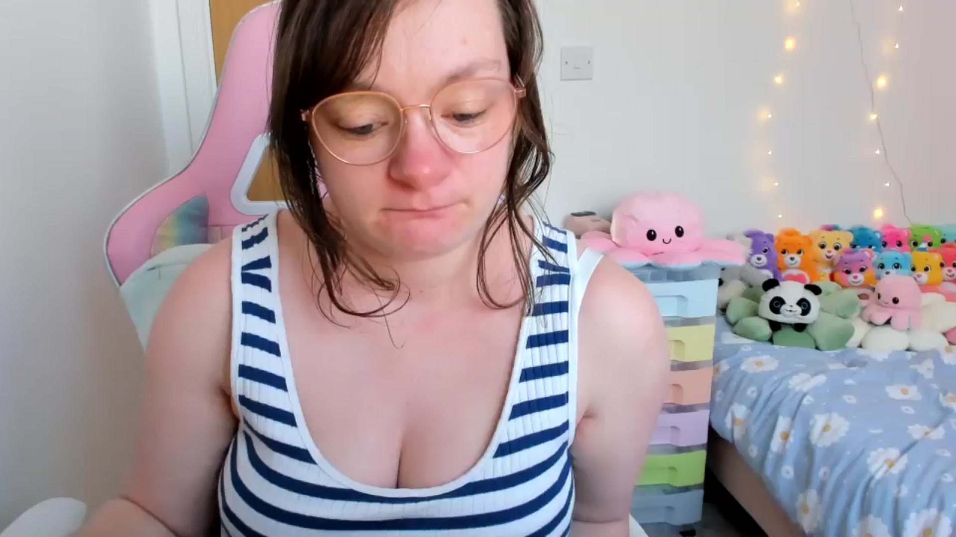 Gallery image thumbnail from JessieBear_'s myfreecams stream on, 04/03/2025, 16:20 image 20 of 20