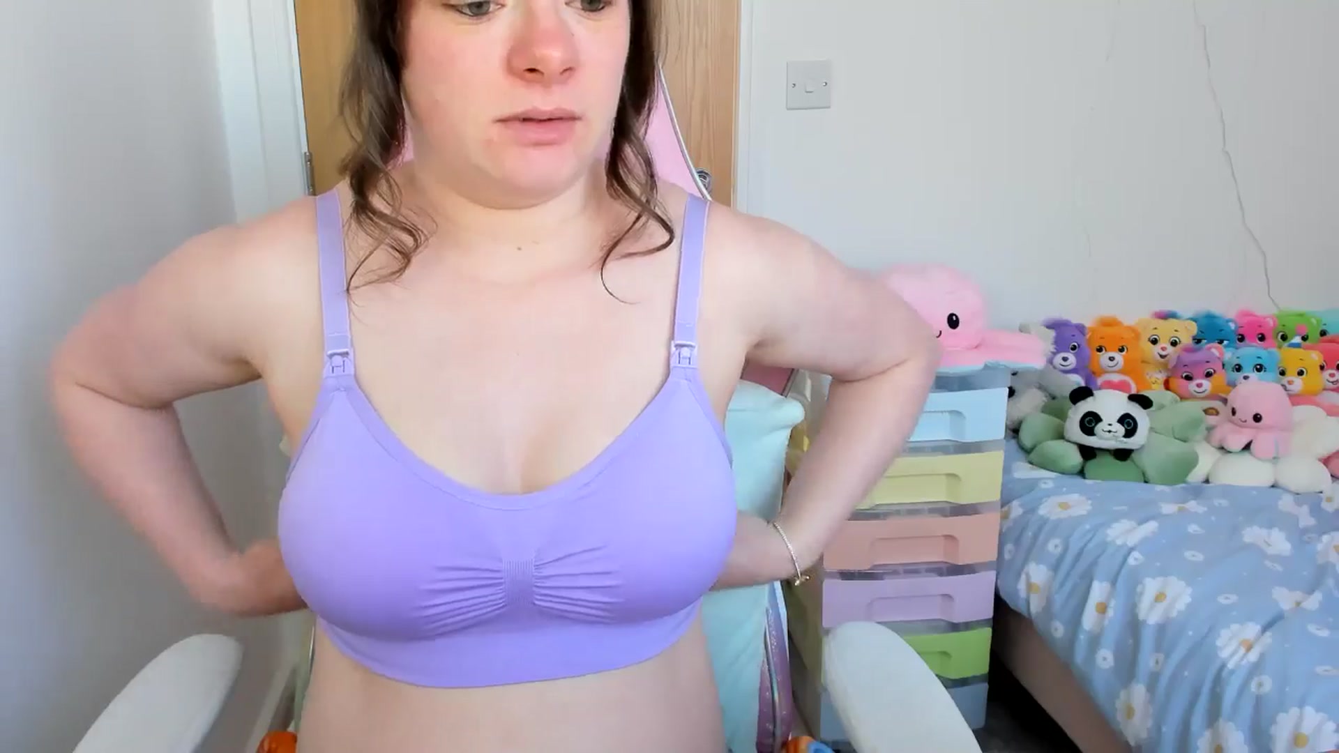 Gallery image thumbnail from JessieBear_'s myfreecams stream on, 04/04/2025, 17:03 image 16 of 20