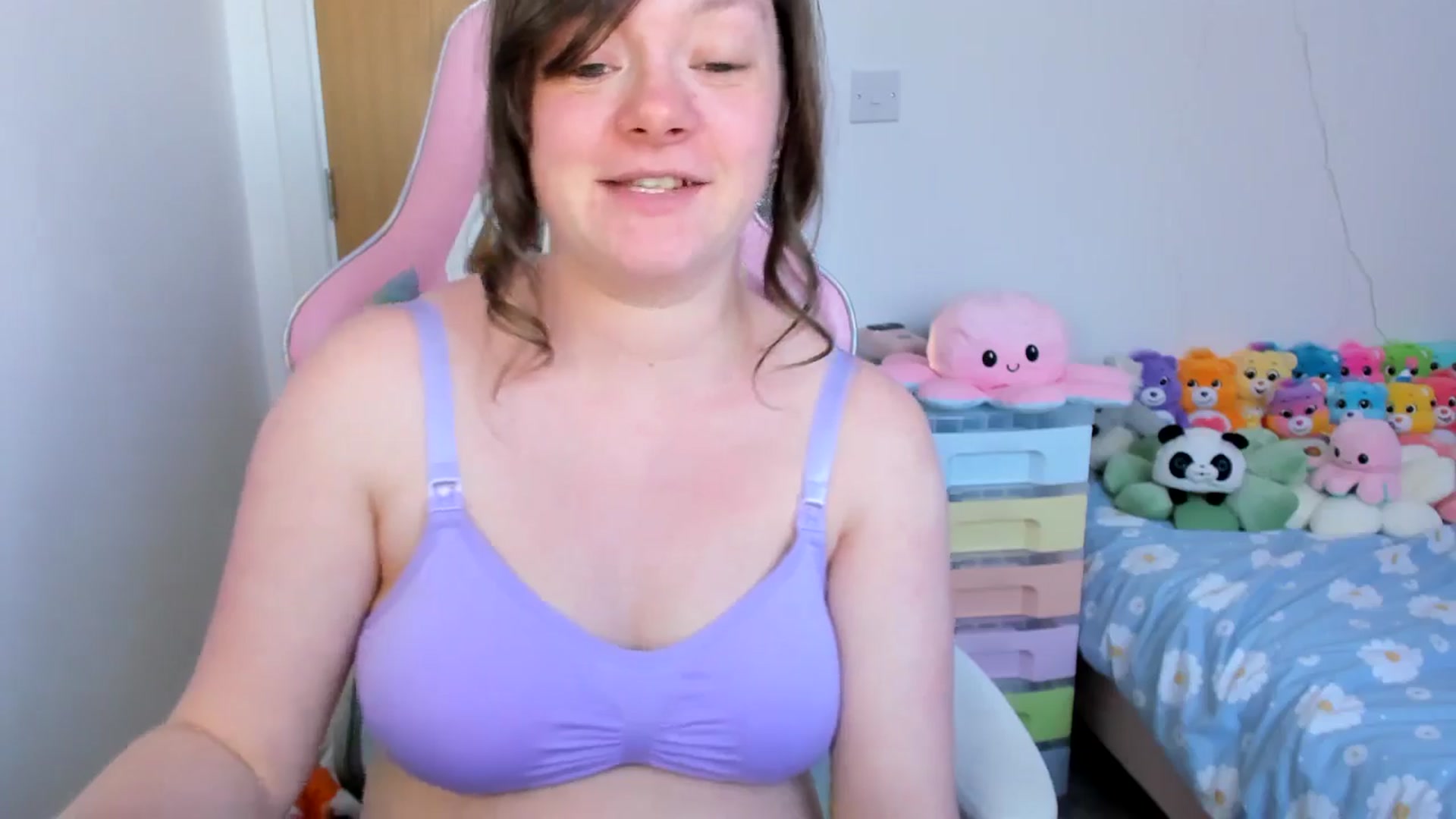 Gallery image thumbnail from JessieBear_'s myfreecams stream on, 04/04/2025, 17:18 image 11 of 20