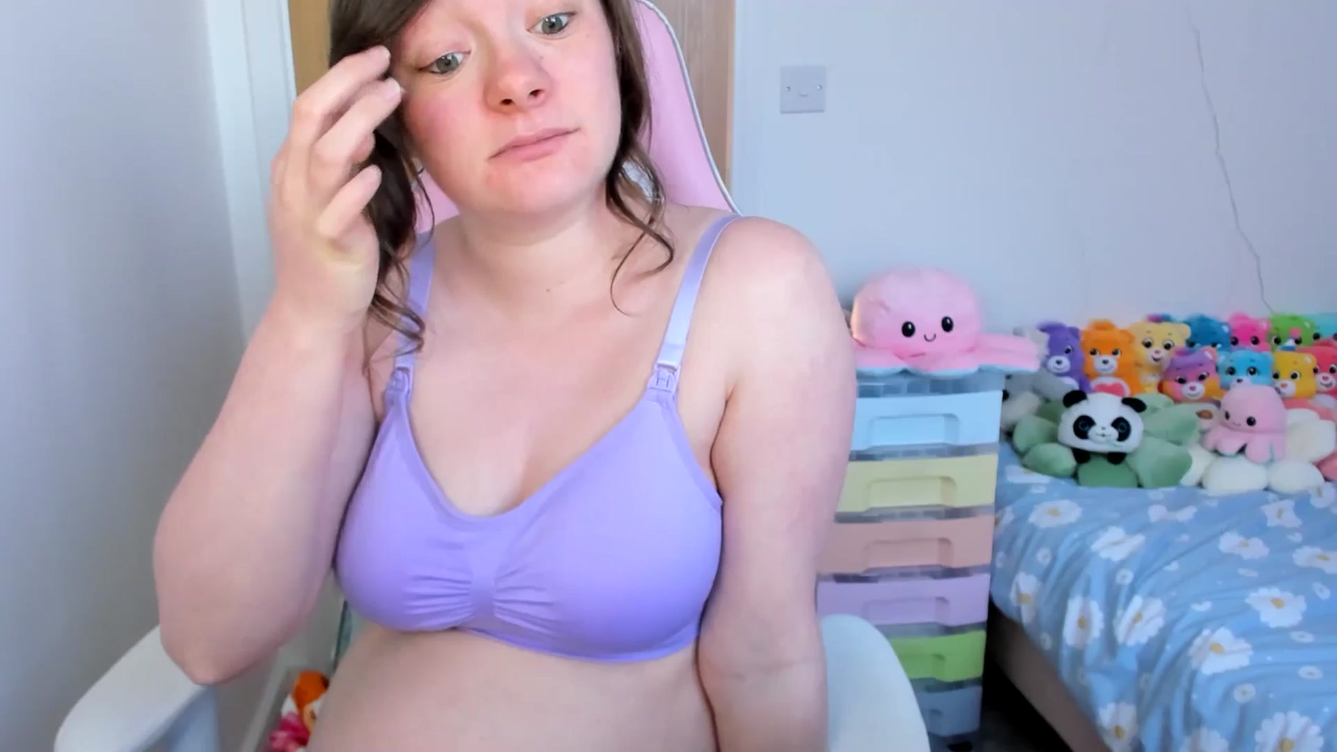 Gallery image thumbnail from JessieBear_'s myfreecams stream on, 04/04/2025, 17:18 image 17 of 20