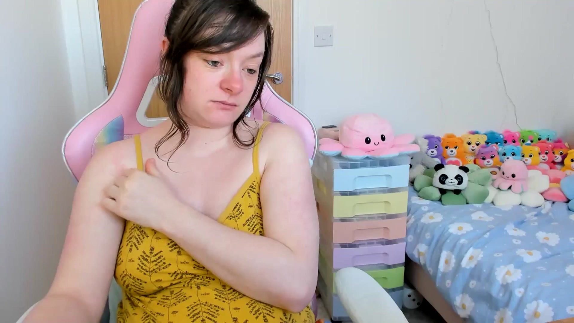 Gallery image thumbnail from JessieBear_'s myfreecams stream on, 04/07/2025, 15:55 image 3 of 20