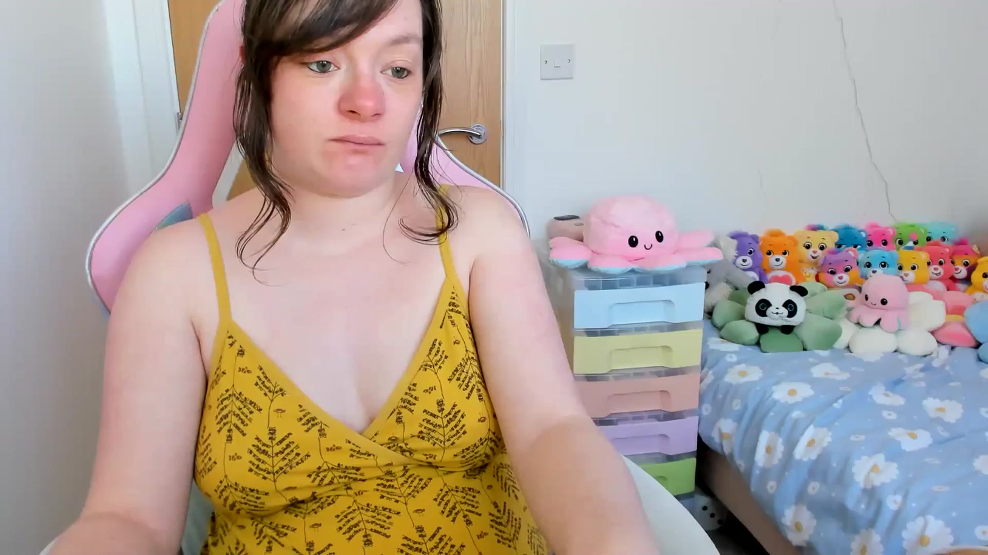 Gallery image thumbnail from JessieBear_'s myfreecams stream on, 04/07/2025, 15:55 image 6 of 20