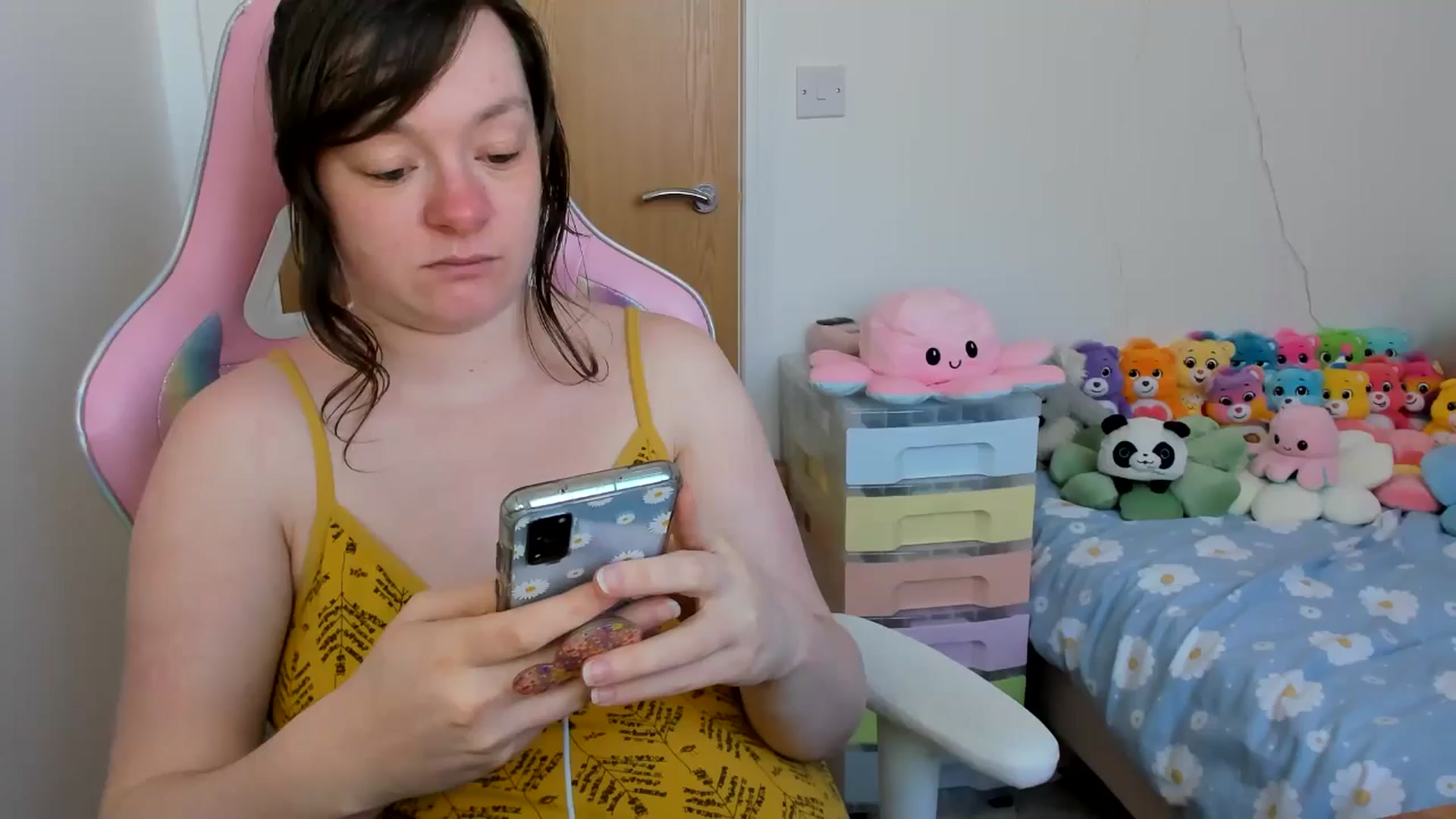 Gallery image thumbnail from JessieBear_'s myfreecams stream on, 04/07/2025, 15:55 image 1 of 20