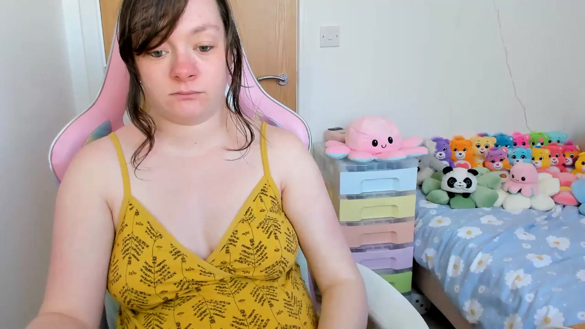 Gallery image thumbnail from JessieBear_'s myfreecams stream on, 04/07/2025, 15:55 image 12 of 20