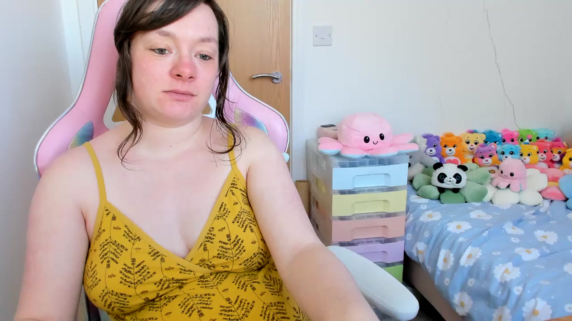 Gallery image thumbnail from JessieBear_'s myfreecams stream on, 04/07/2025, 15:55 image 13 of 20