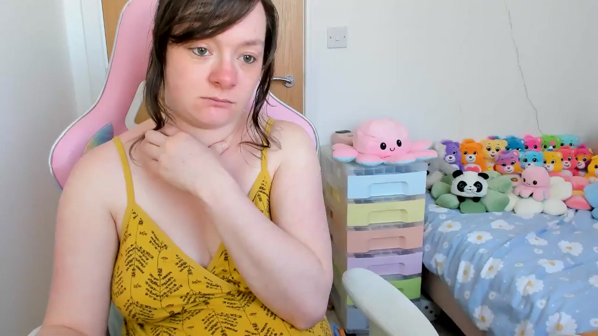 Gallery image thumbnail from JessieBear_'s myfreecams stream on, 04/07/2025, 15:55 image 11 of 20