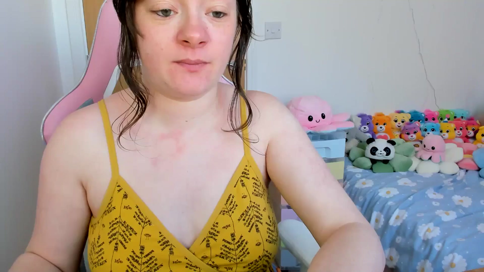 Gallery image thumbnail from JessieBear_'s myfreecams stream on, 04/07/2025, 16:35 image 13 of 20