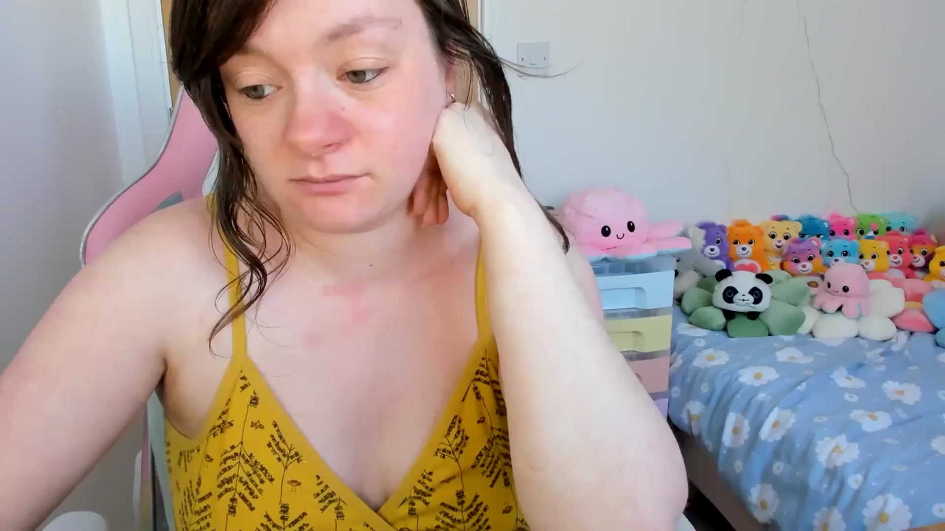 Gallery image thumbnail from JessieBear_'s myfreecams stream on, 04/07/2025, 16:35 image 17 of 20