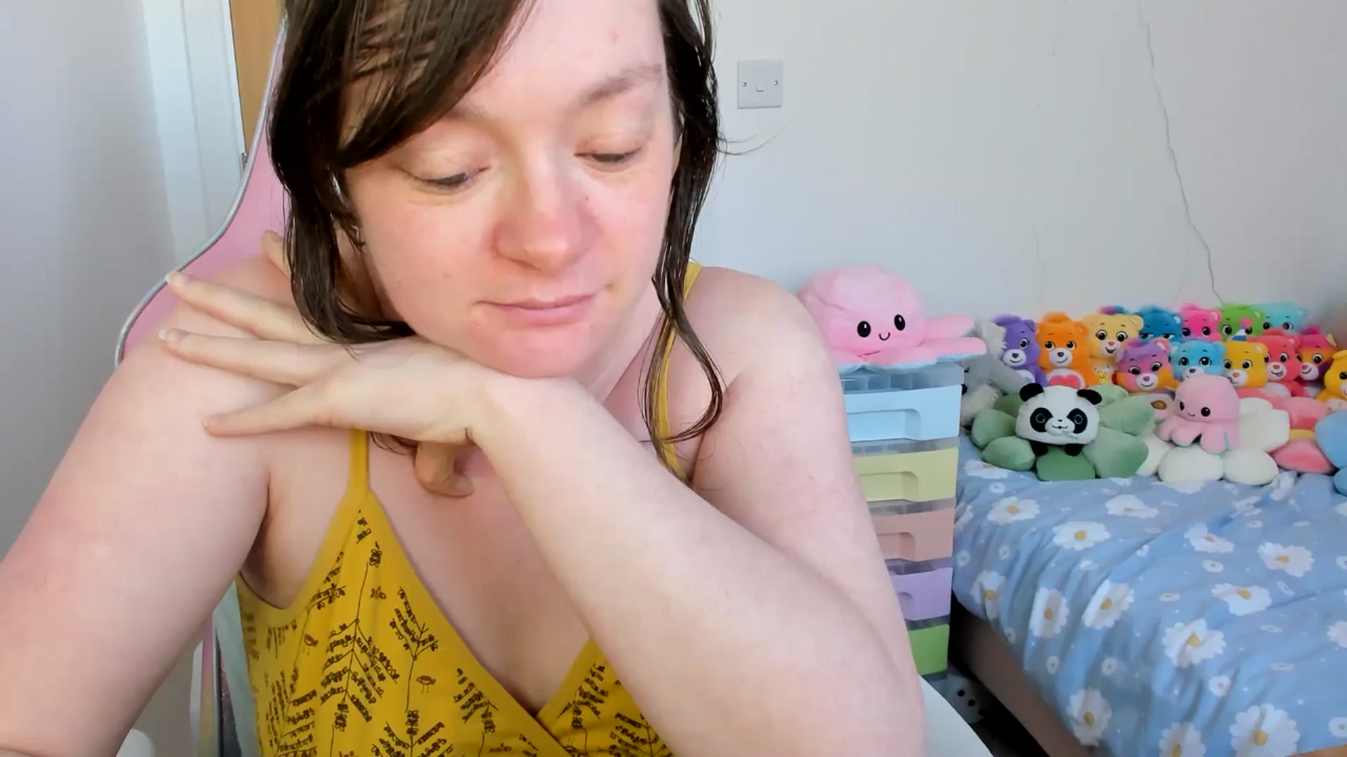 Gallery image thumbnail from JessieBear_'s myfreecams stream on, 04/07/2025, 16:35 image 4 of 20