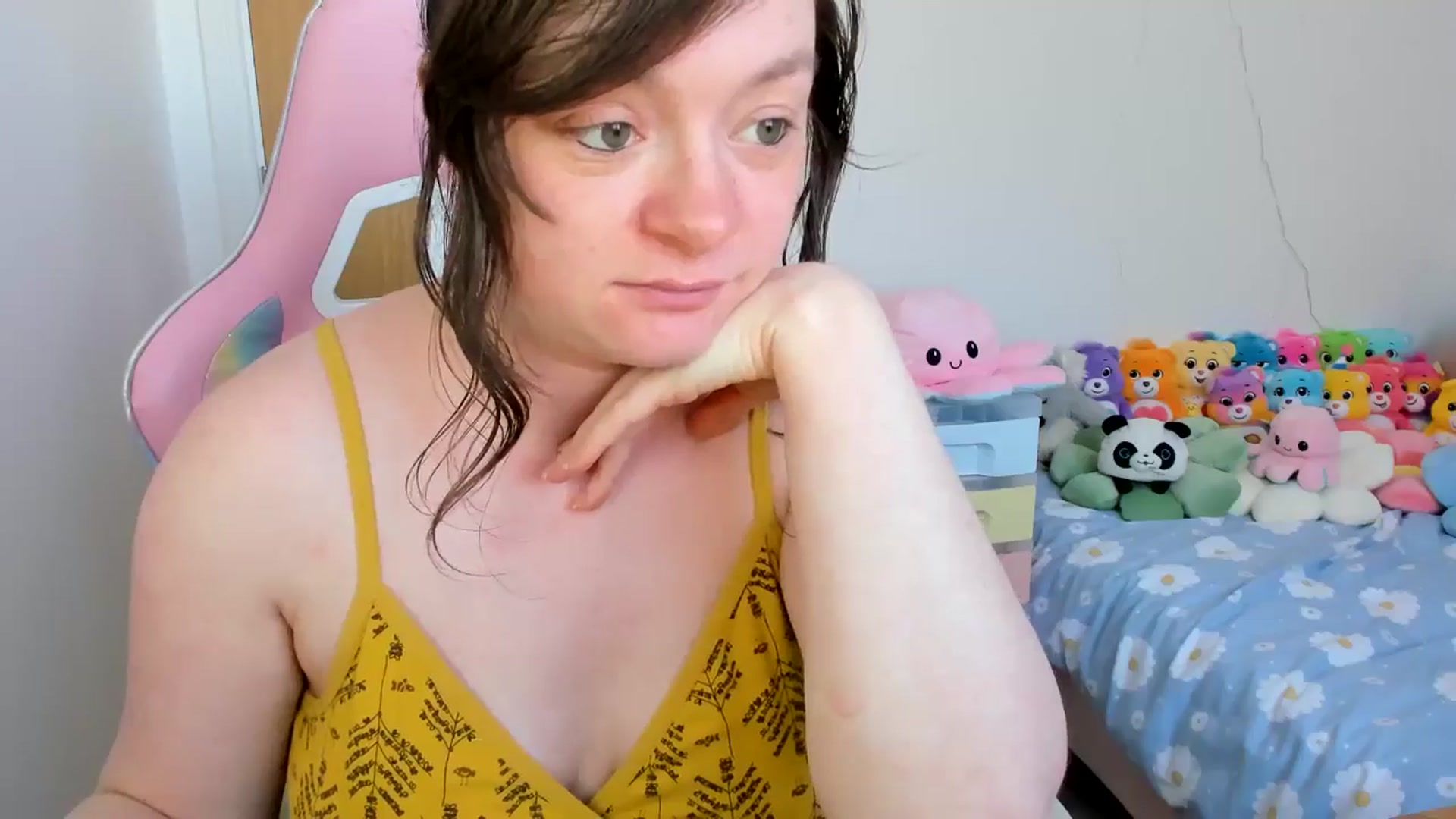 Gallery image thumbnail from JessieBear_'s myfreecams stream on, 04/07/2025, 16:35 image 16 of 20