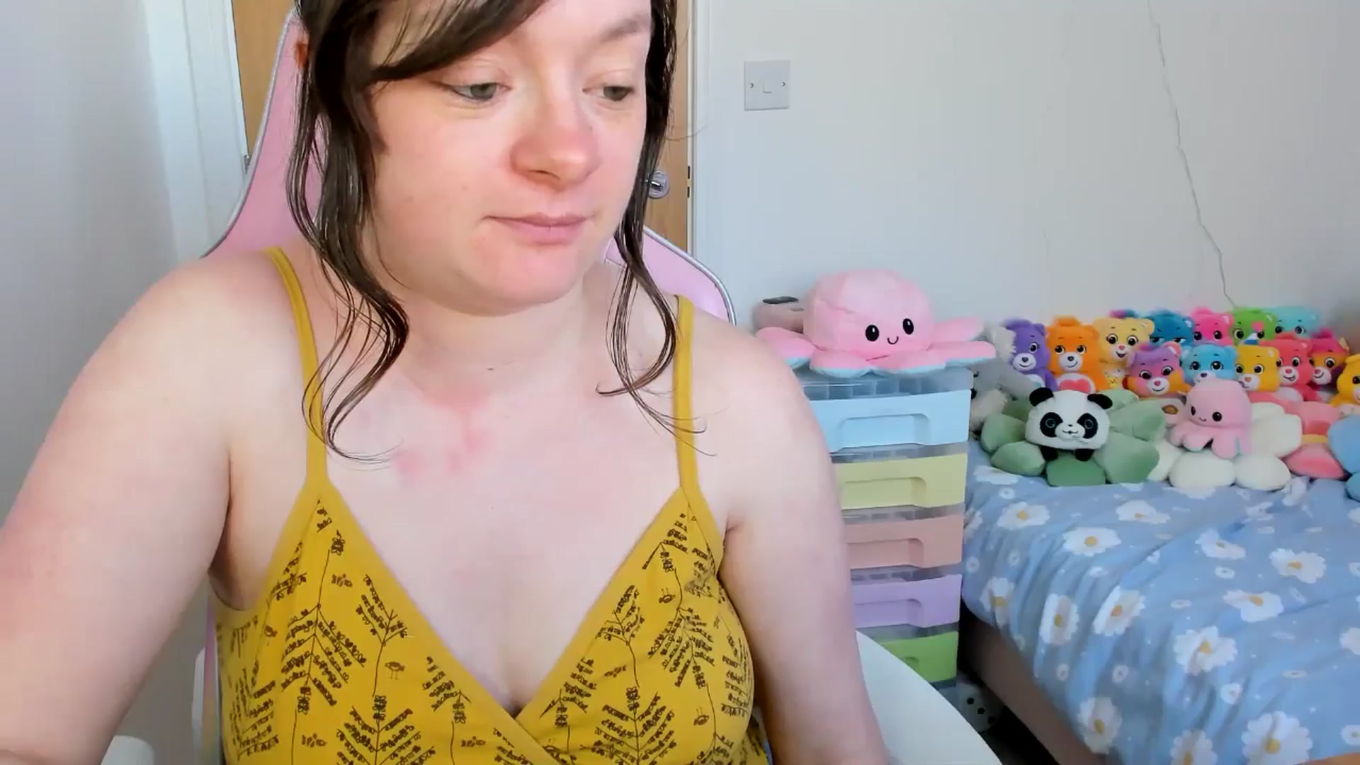 Gallery image thumbnail from JessieBear_'s myfreecams stream on, 04/07/2025, 16:35 image 7 of 20