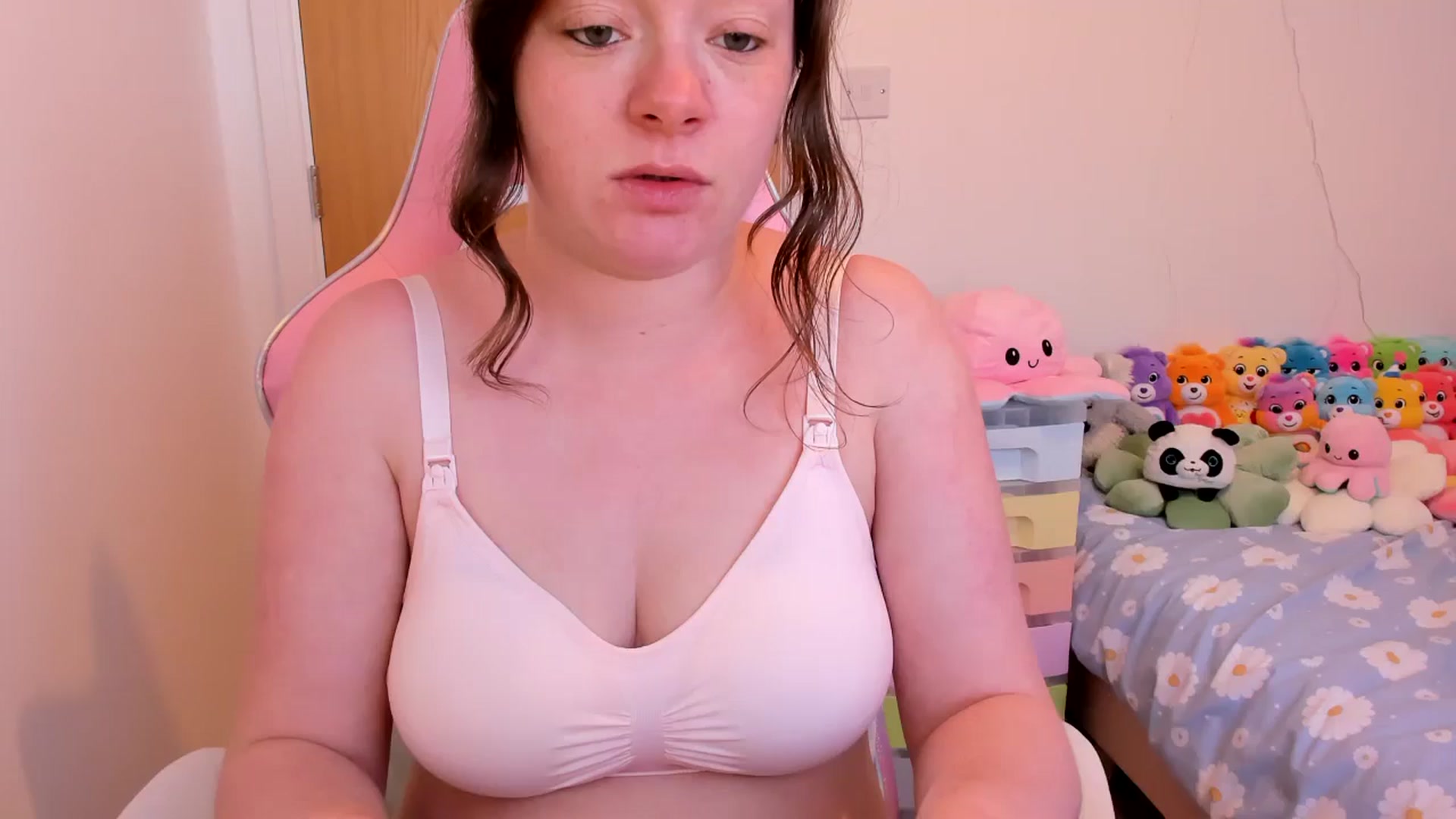 Gallery image thumbnail from JessieBear_'s myfreecams stream on, 04/11/2025, 16:44 image 1 of 20