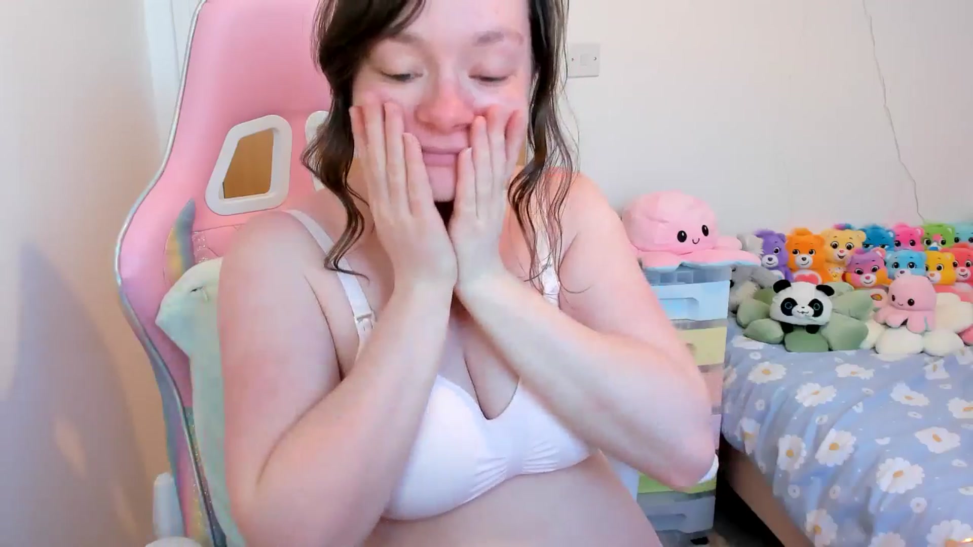 Gallery image thumbnail from JessieBear_'s myfreecams stream on, 04/11/2025, 16:44 image 19 of 20