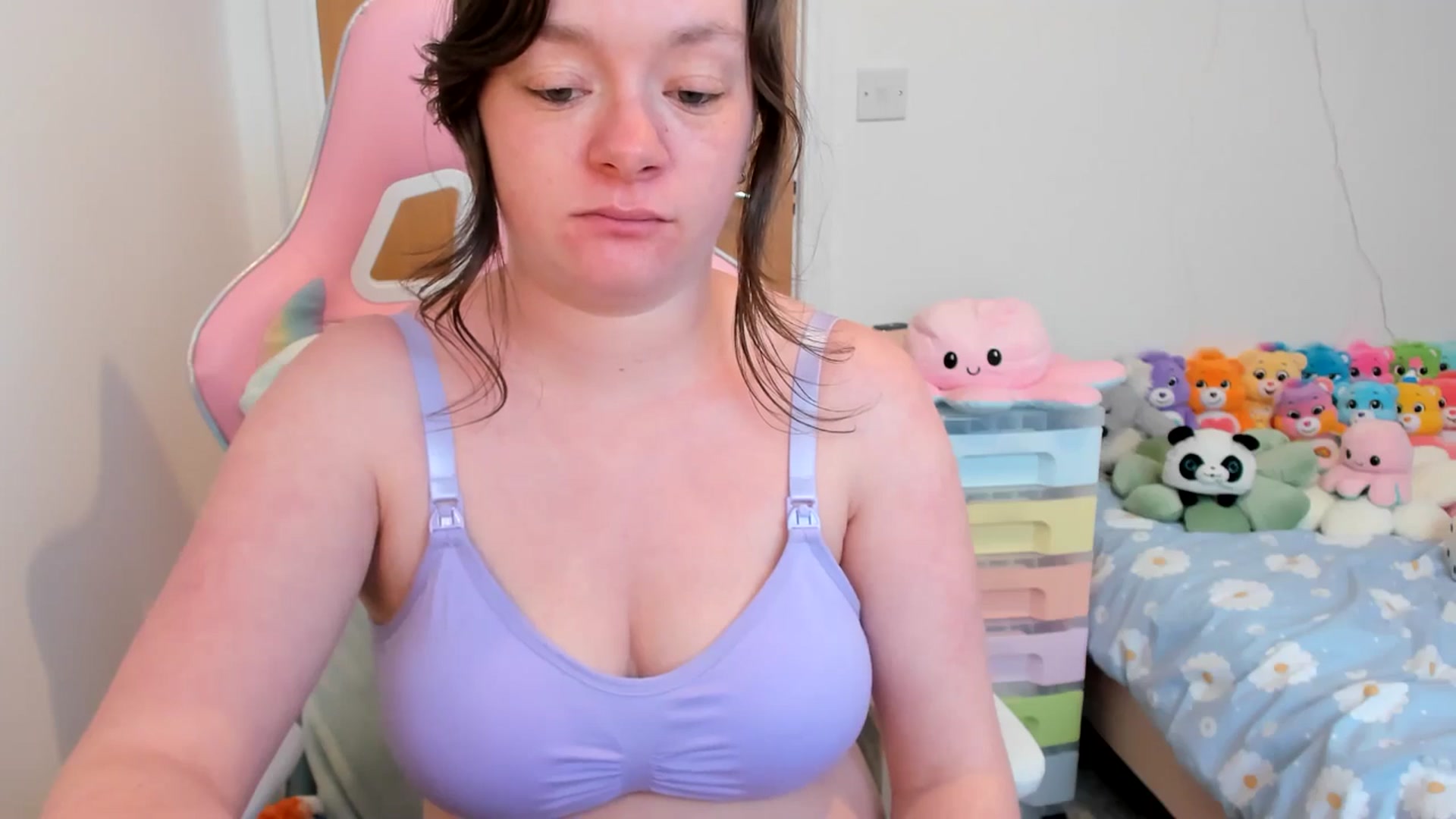 Gallery image thumbnail from JessieBear_'s myfreecams stream on, 04/14/2025, 17:03 image 19 of 20