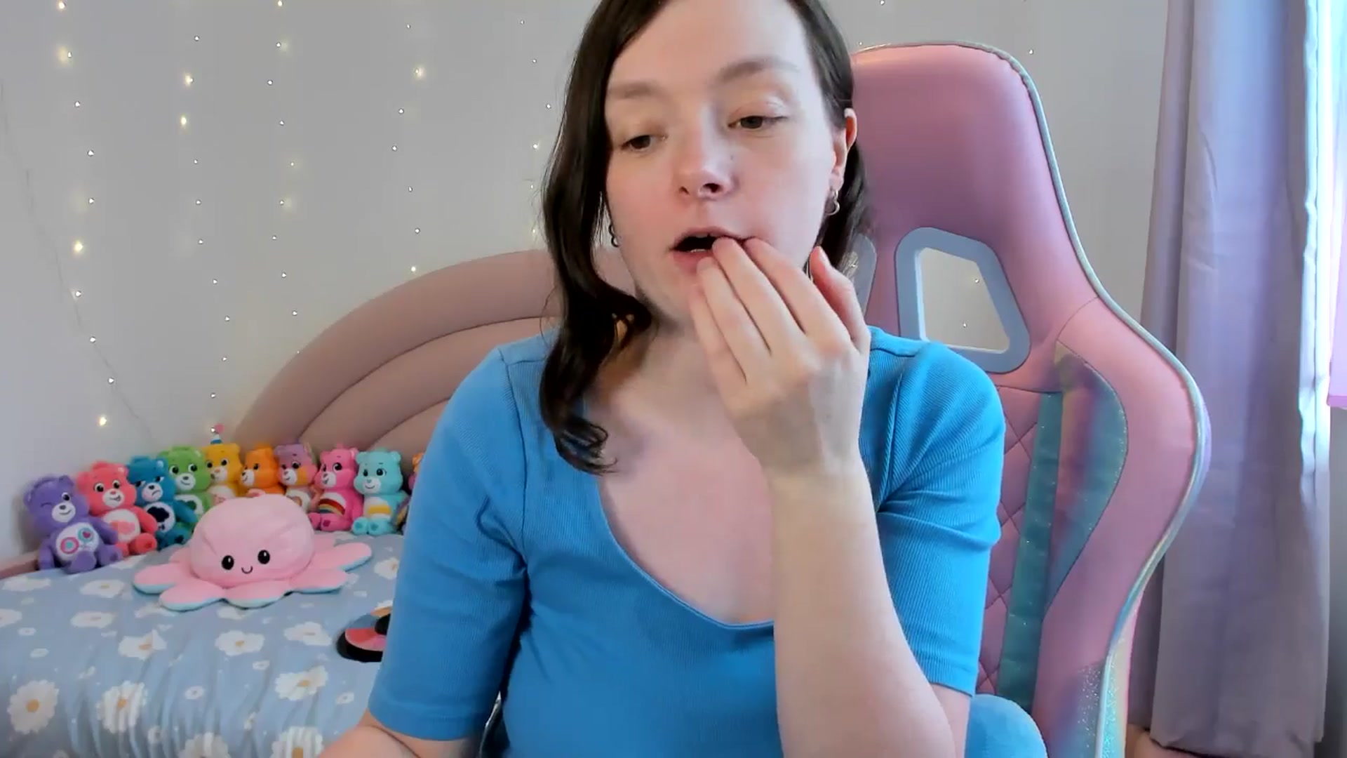 Gallery image thumbnail from JessieBear_'s myfreecams stream on, 02/01/2026, 15:00 image 5 of 20