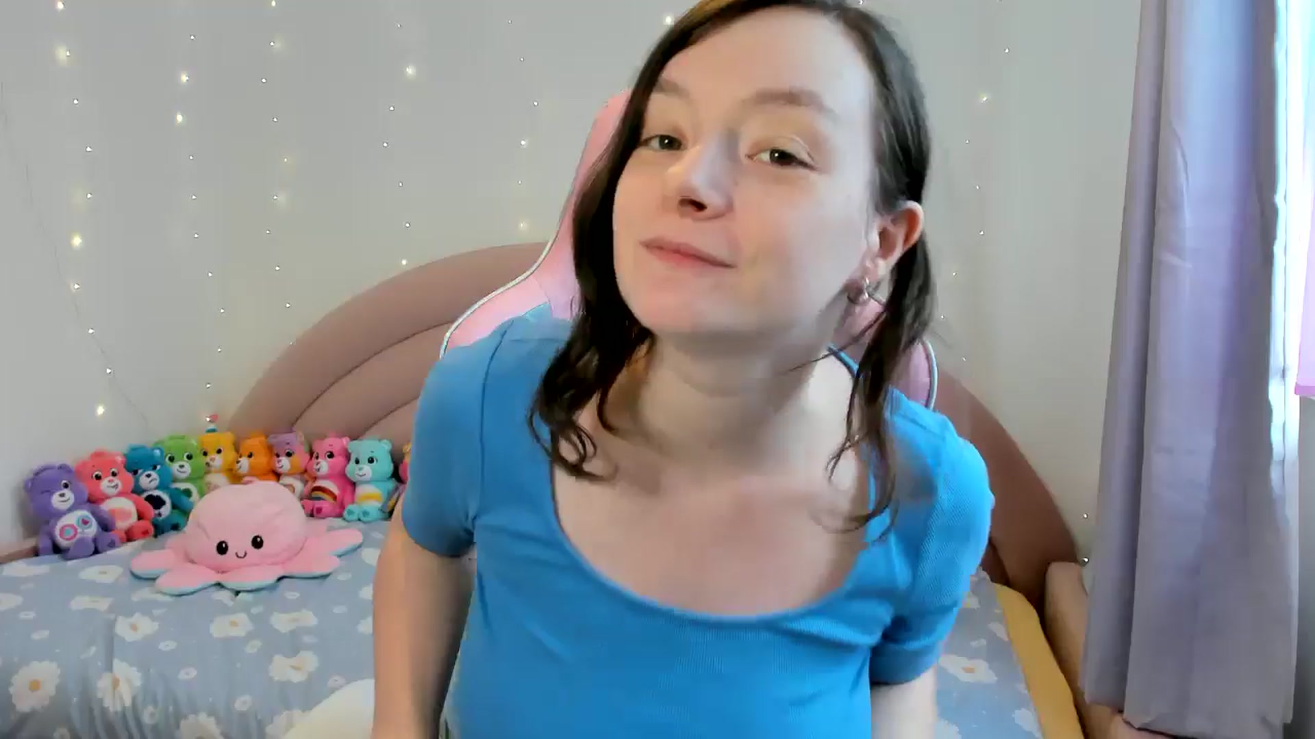 Gallery image thumbnail from JessieBear_'s myfreecams stream on, 02/01/2026, 15:00 image 4 of 20