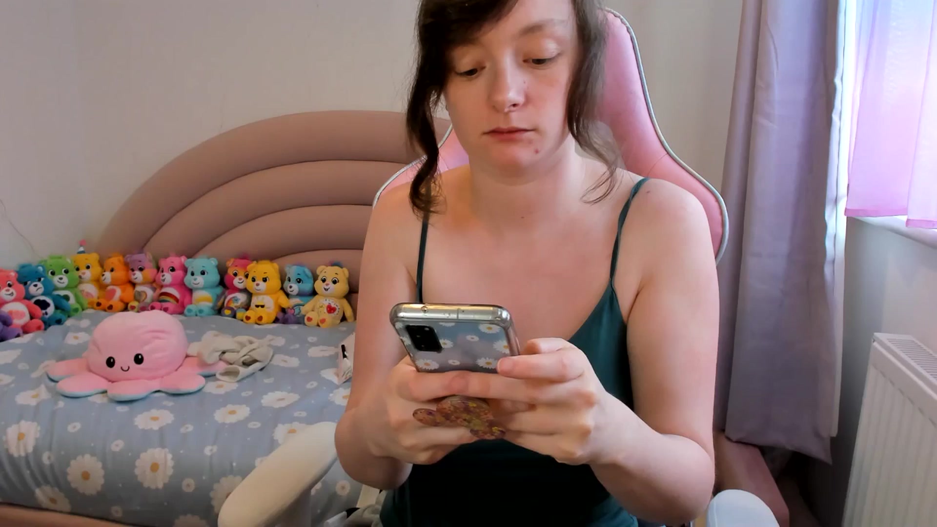 Gallery image thumbnail from JessieBear_'s myfreecams stream on, 02/22/2026, 14:59 image 15 of 20